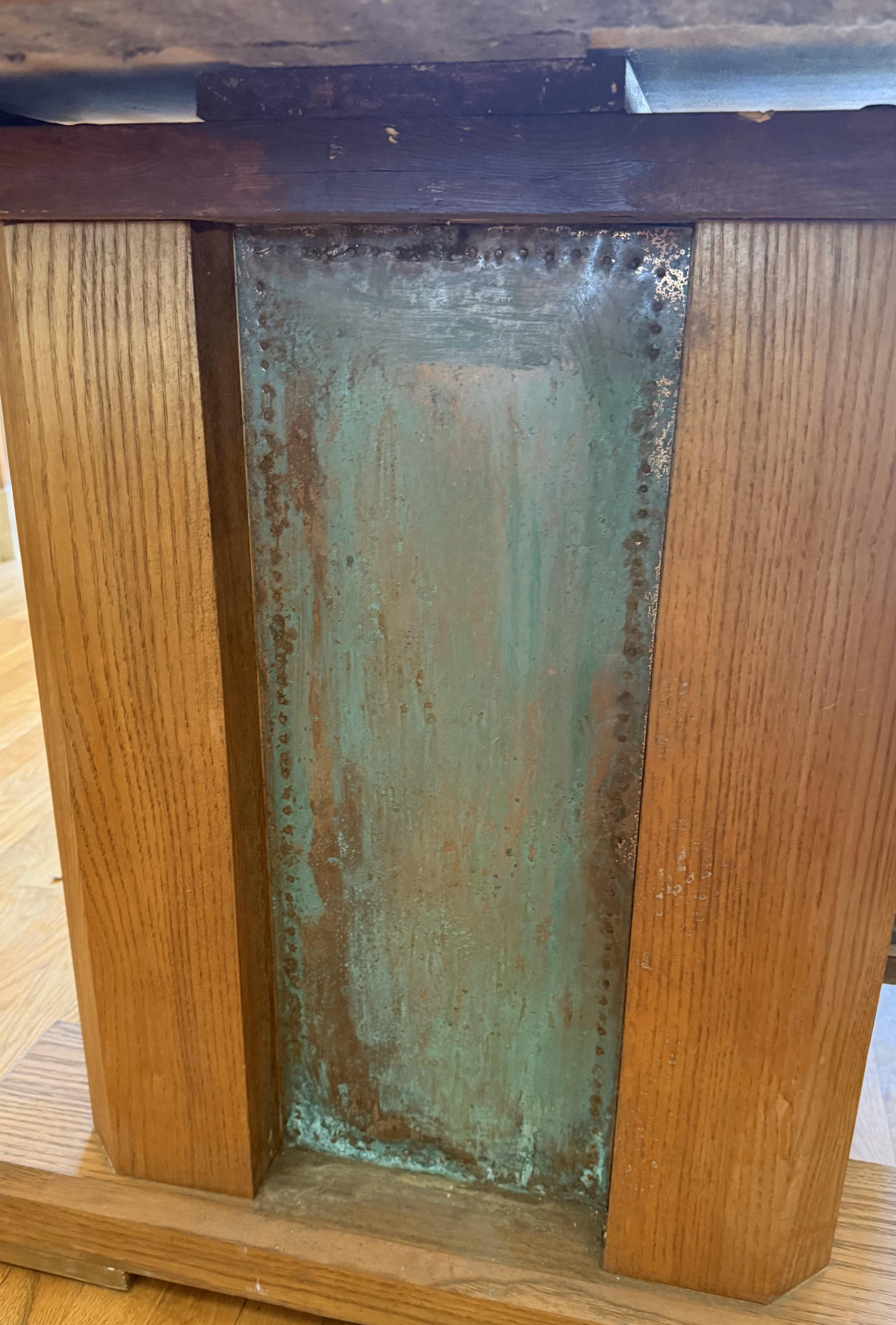 Métal Table à tréteaux unique en cuivre et en chêne en vente