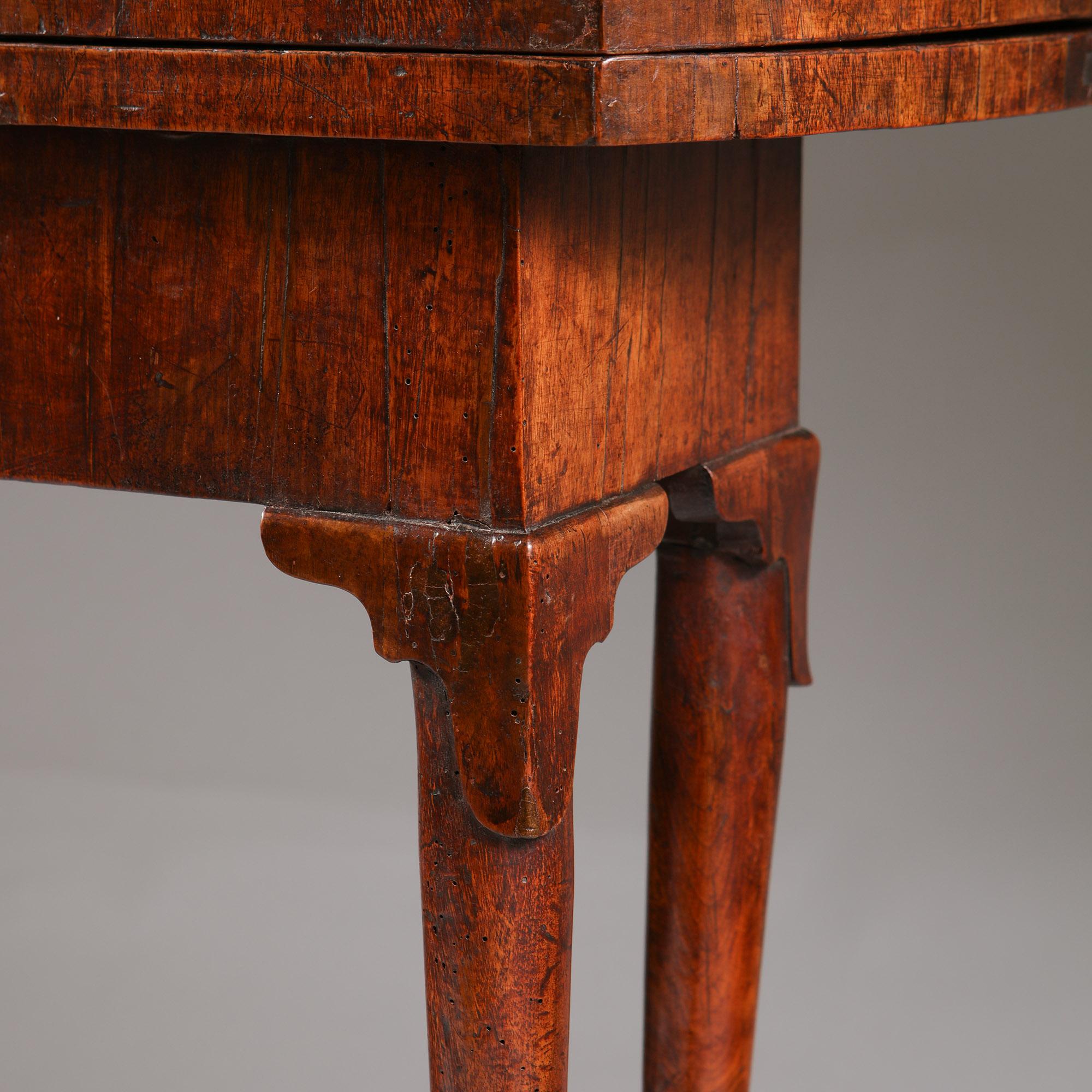 A Unique Early 18th Century Diminutive George I Figured Walnut Bachelors Table For Sale 2