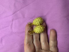 A Unique French detachable 18kt yellow gold Pineapple Brooch 1960's