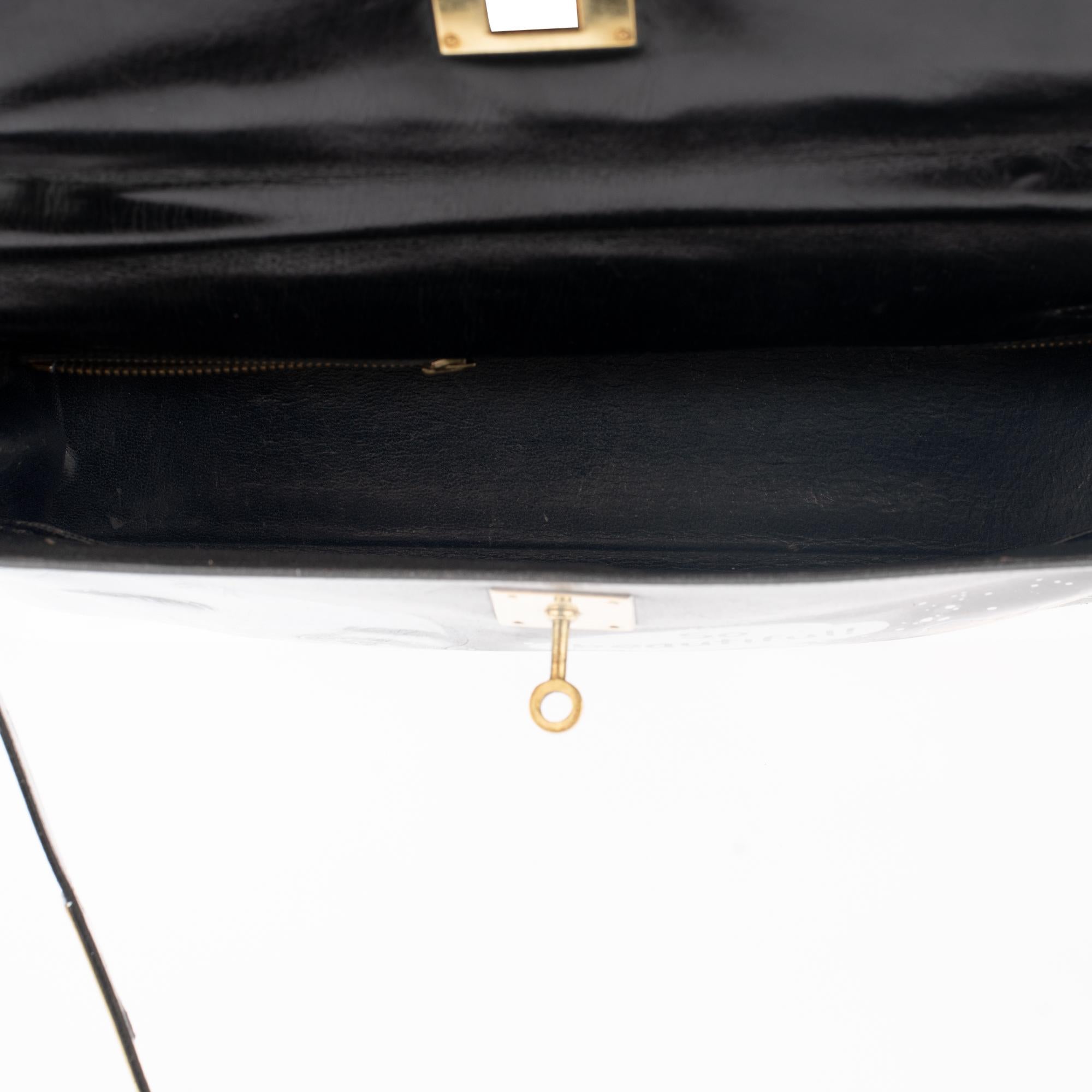 A unique handbag Hermès Kelly 32 in black box calfskin customized ! 2