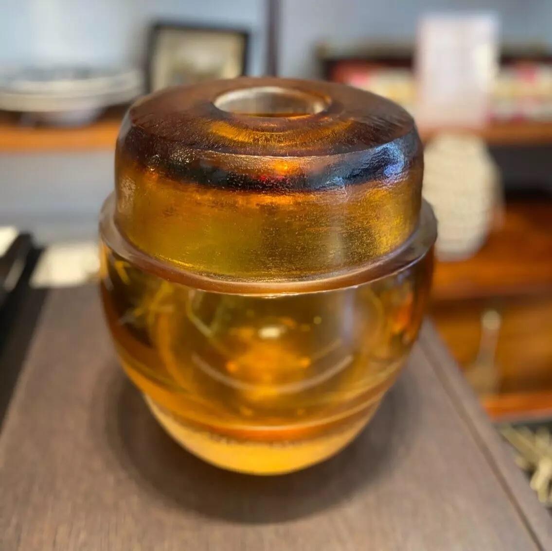 Italiano Un vaso di vetro di Murano unico nel suo genere, opera di Massimo Micheluzzi Glass in vendita