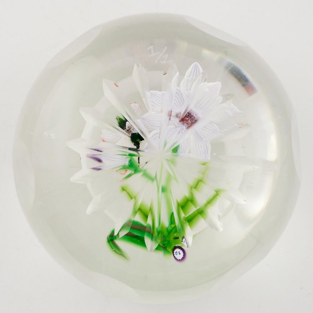 A Unique John Deacons Aventurine Butterfly & Flower Lampwork Paperweight, c2010 In Good Condition For Sale In Tunbridge Wells, GB