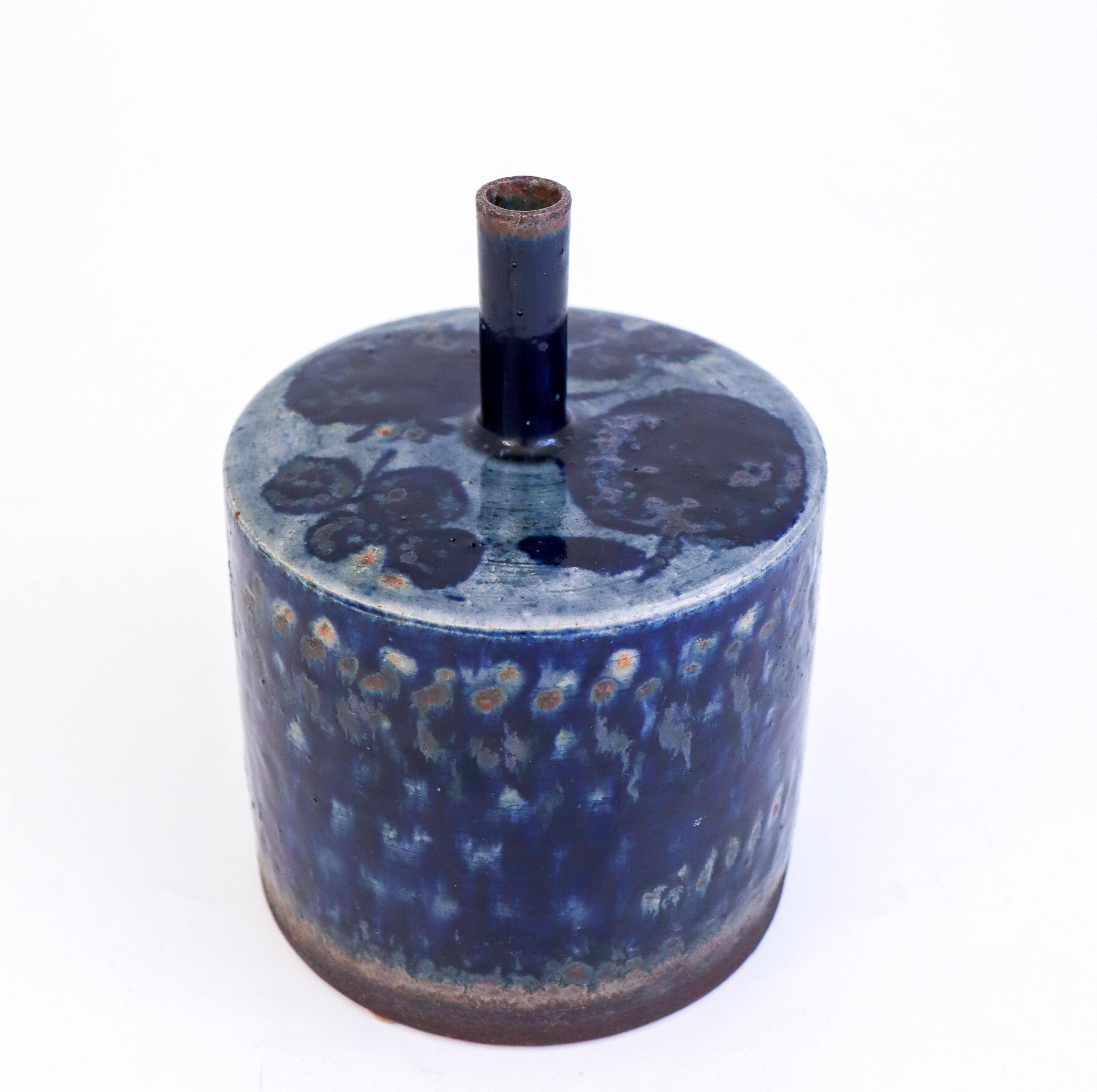 20ième siècle Grand vase unique en céramique bleue - Carl-Harry Stålhane Designhuset 1973 en vente