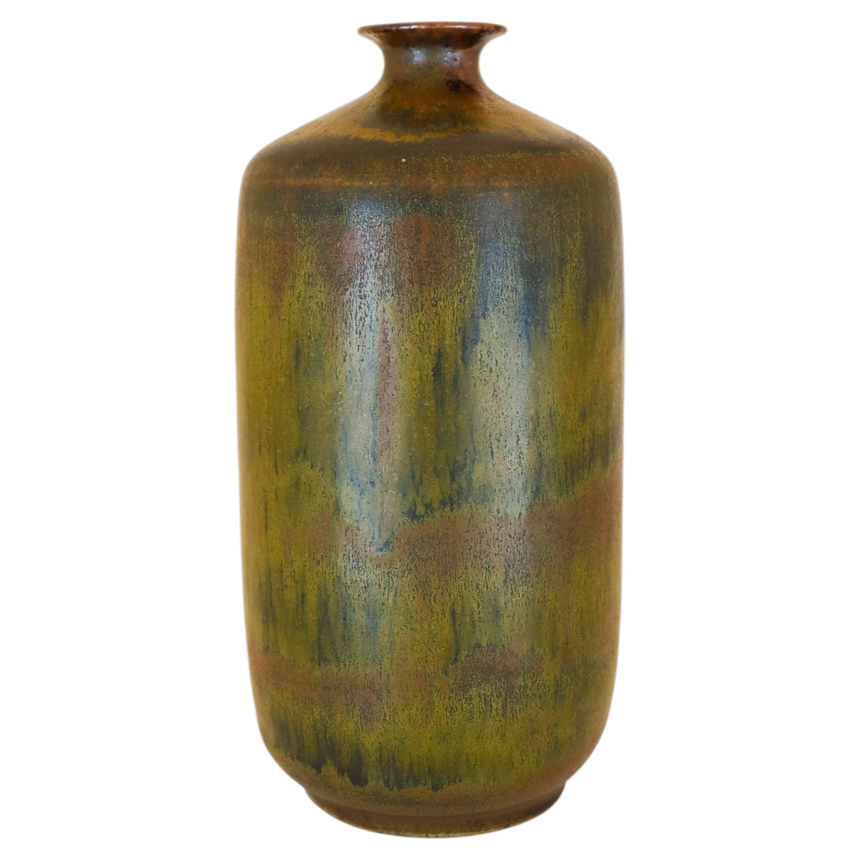 Un vaso in ceramica marrone, unico e di grandi dimensioni - Carl-Harry Stålhane Designhuset