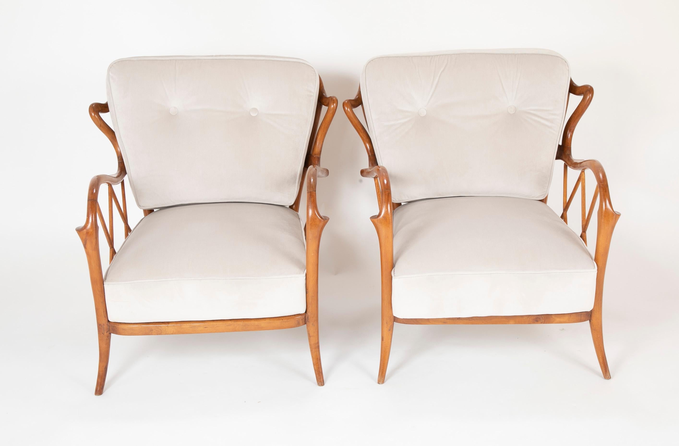 Italian Unique Pair of Walnut Armchairs in the Manner of Paolo Buffa