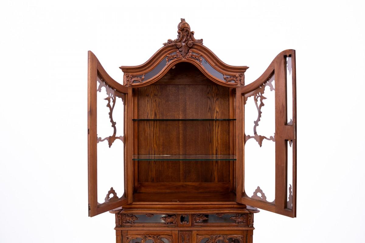 Louis XV A unique showcase, France, circa 1880. For Sale