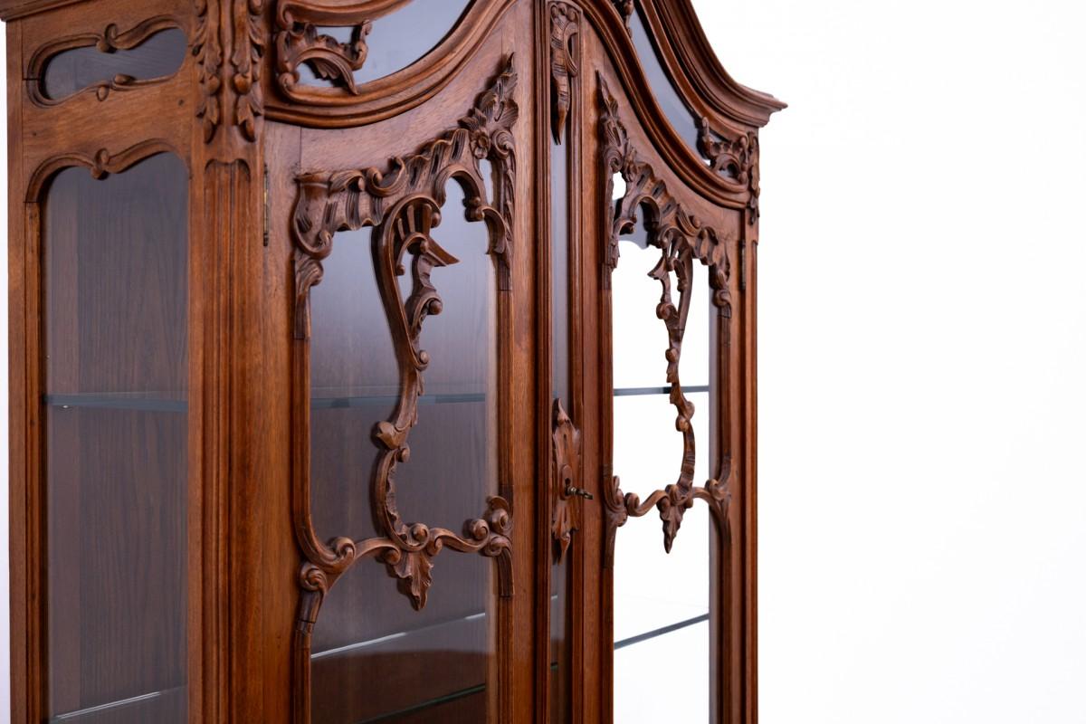 A unique showcase, France, circa 1880. For Sale 1