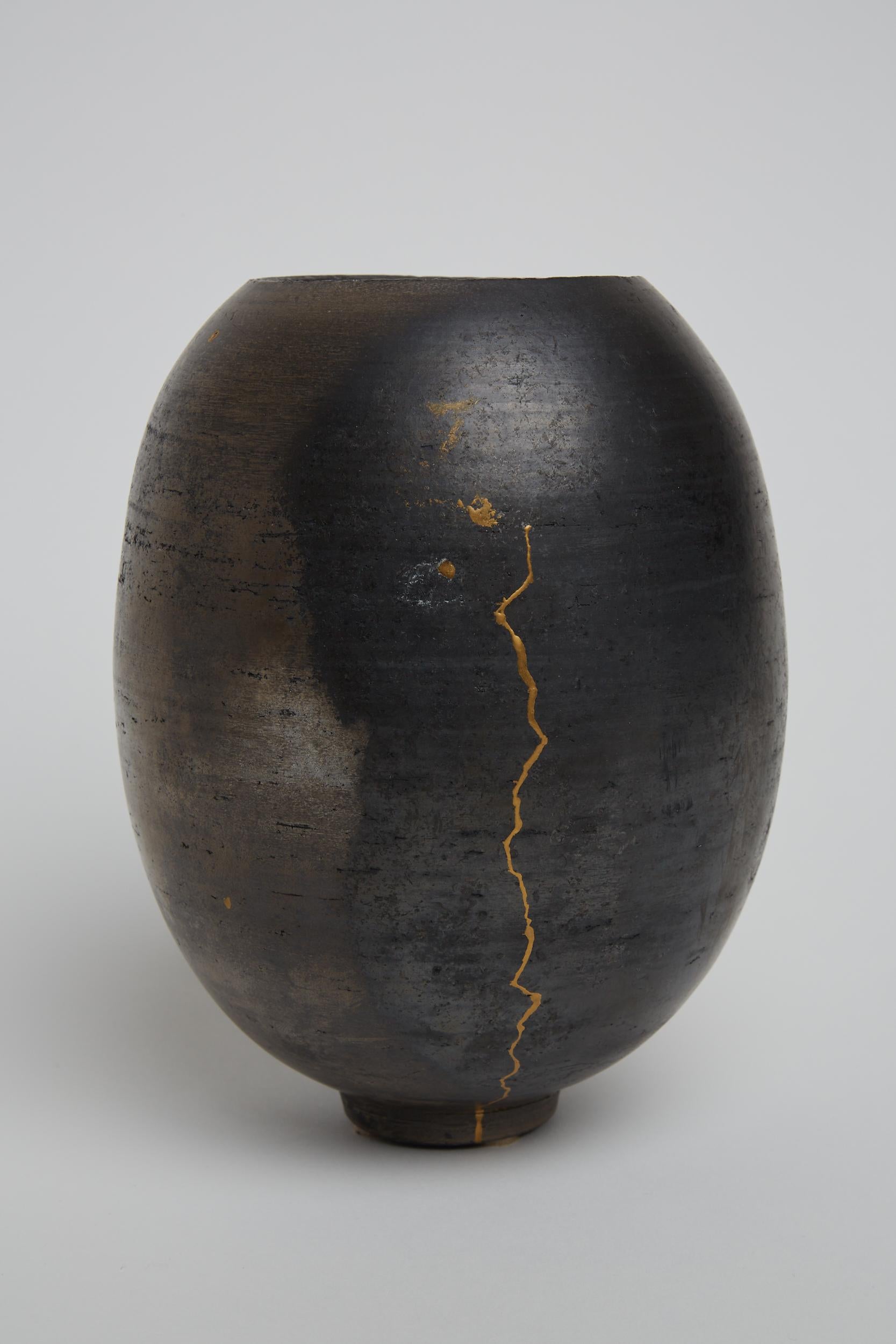 Unique Vase by Karen Swami, 2021 In New Condition For Sale In London, GB