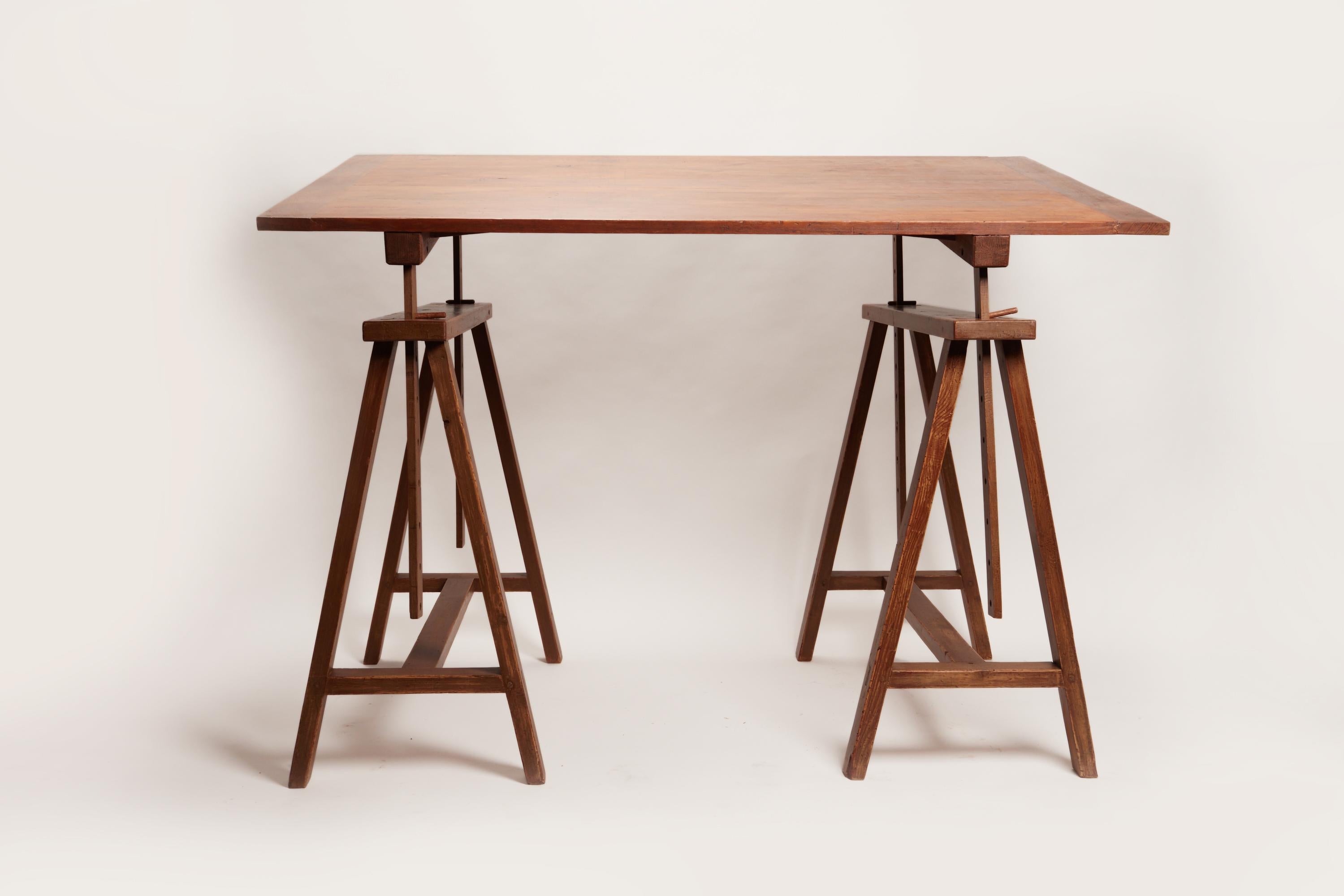 adjustable height trestle table