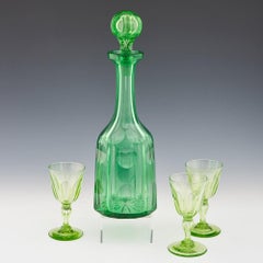 Uranium Decanter with 3 Uranium Wine Glasses, circa 1845
