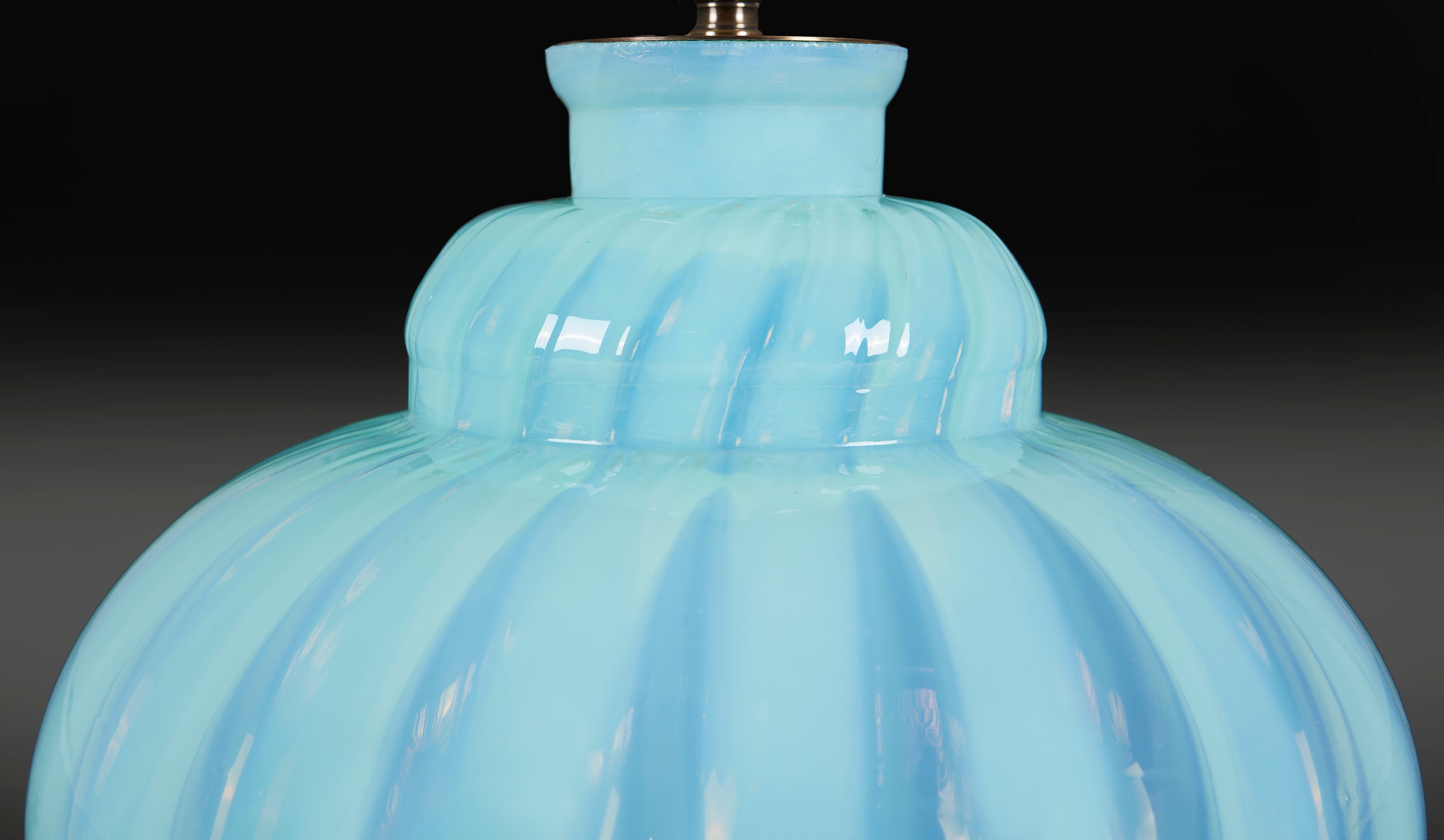 A Uranium Murano Glass Lamp In Good Condition In London, GB
