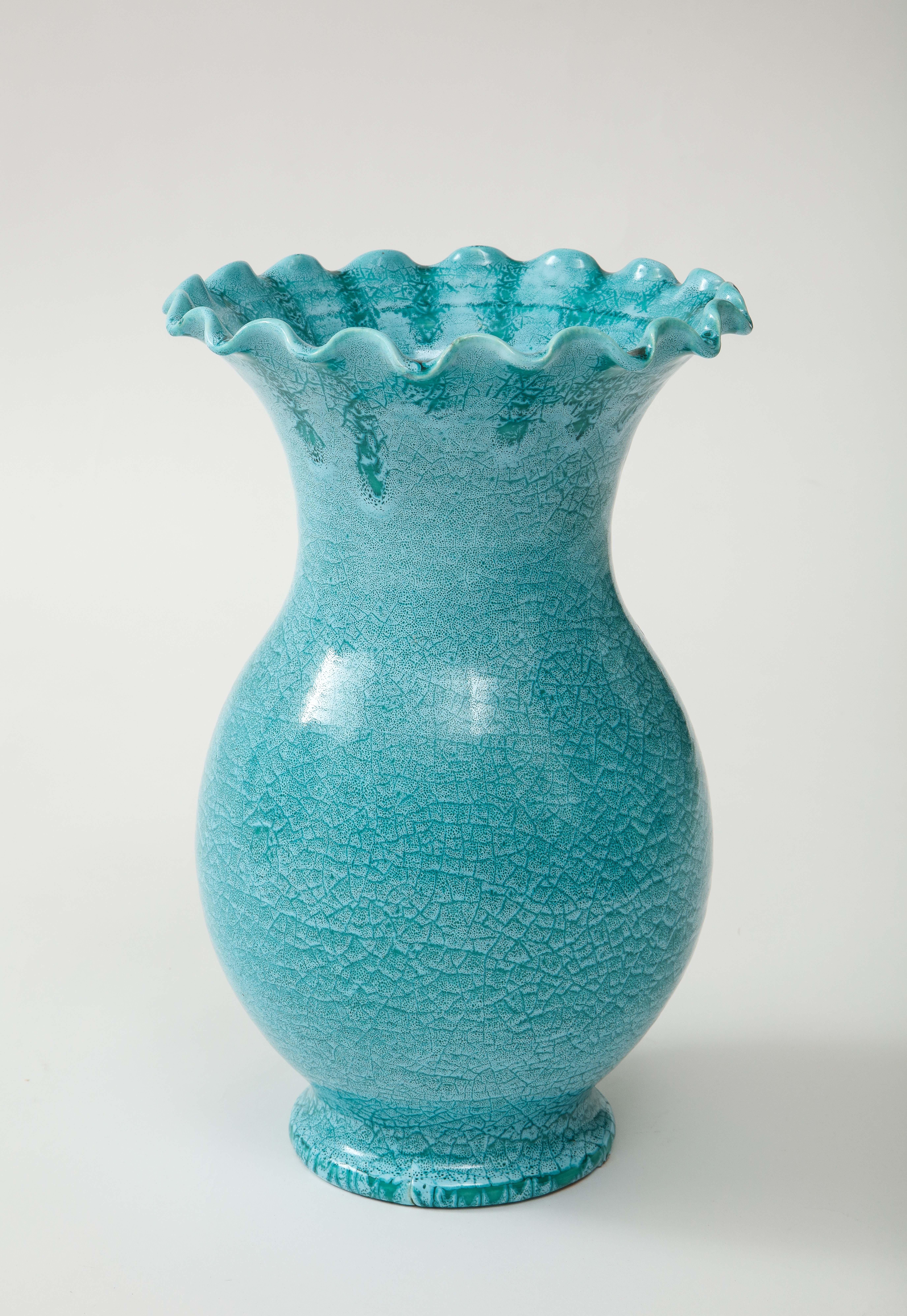 Vase d'Accolay Pottery en vente 3