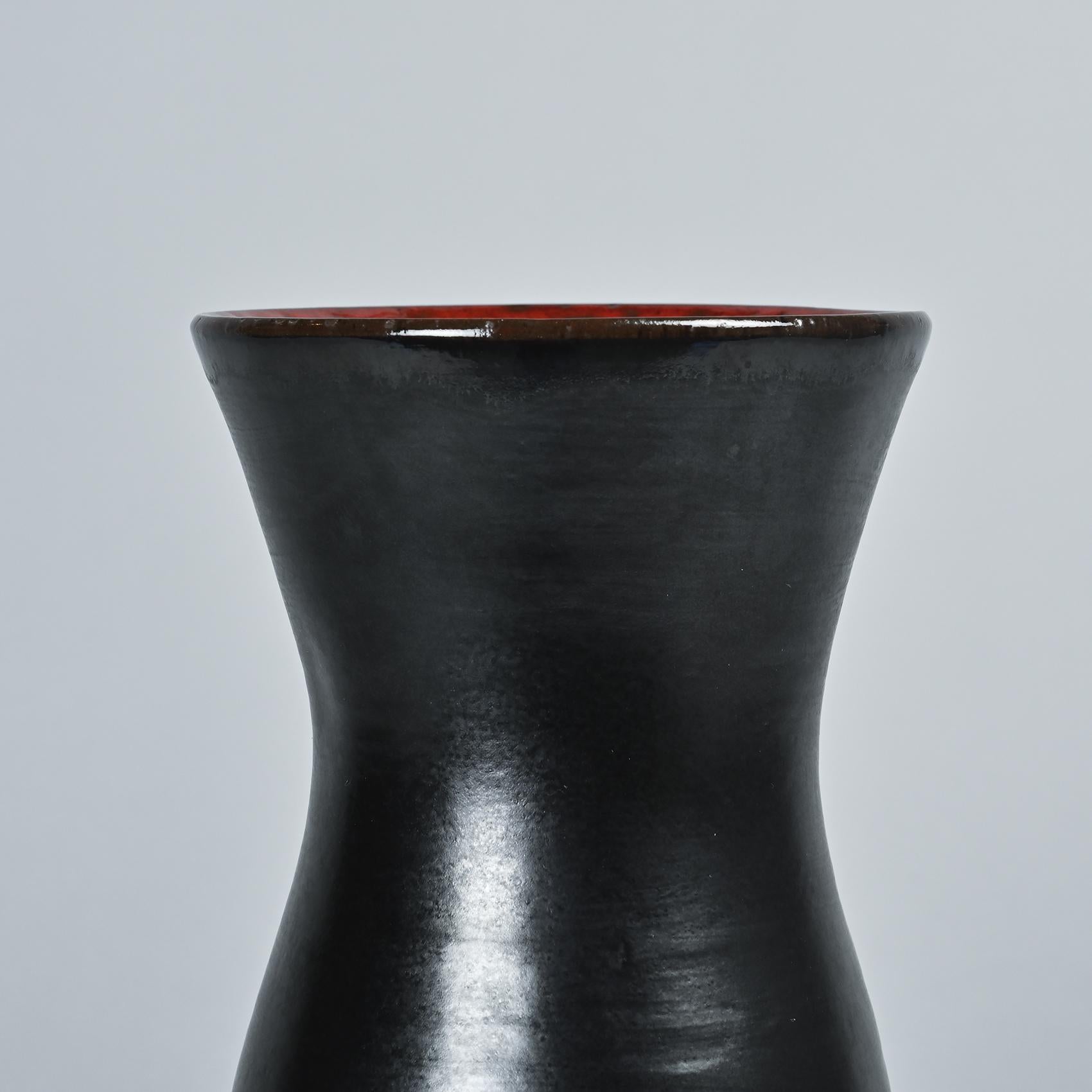 Ceramica Un vaso di Robert and Jean Cloutier, circa 1960 in vendita