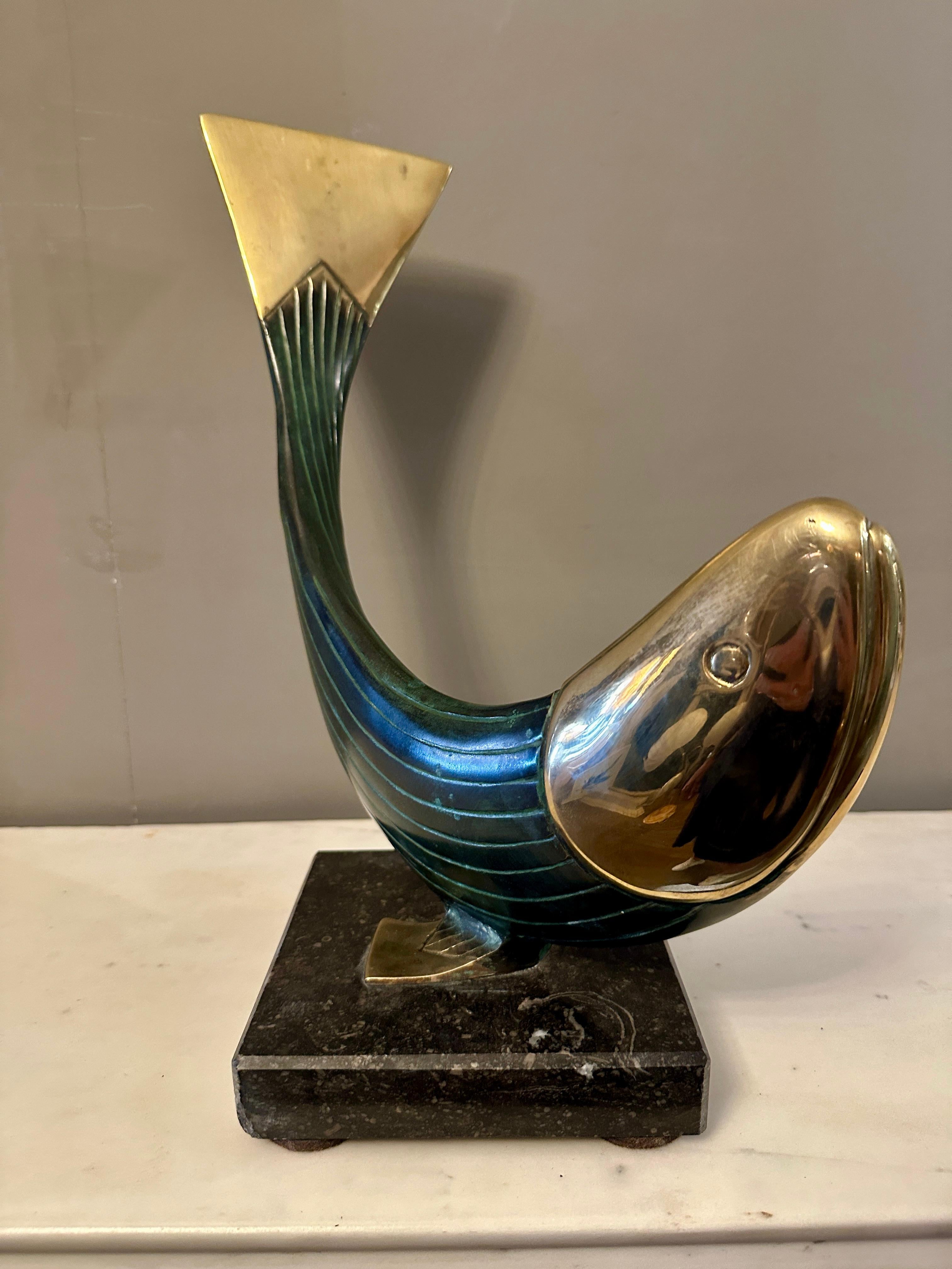 Sculpture de poisson en bronze vert-de-gris en vente 3
