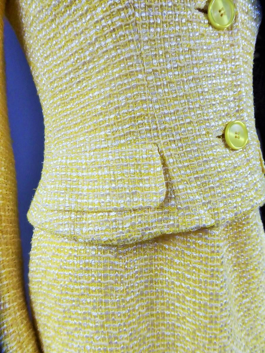  Gelbes Versace-Kleid und Jacke, ca. 1990 im Angebot 5