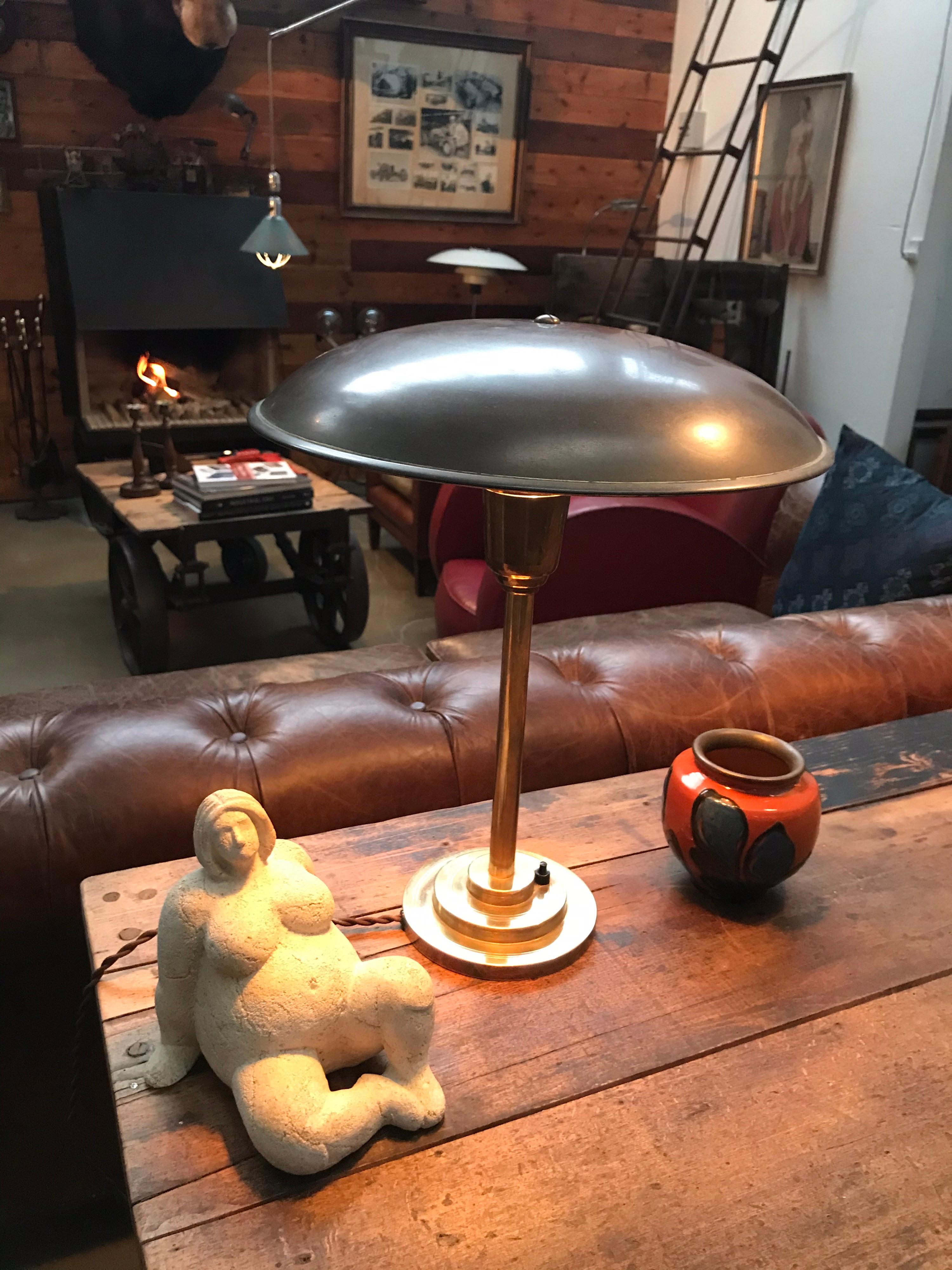 Mid-20th Century Very Attractive Art Deco Table Lamp in Copper and Brass