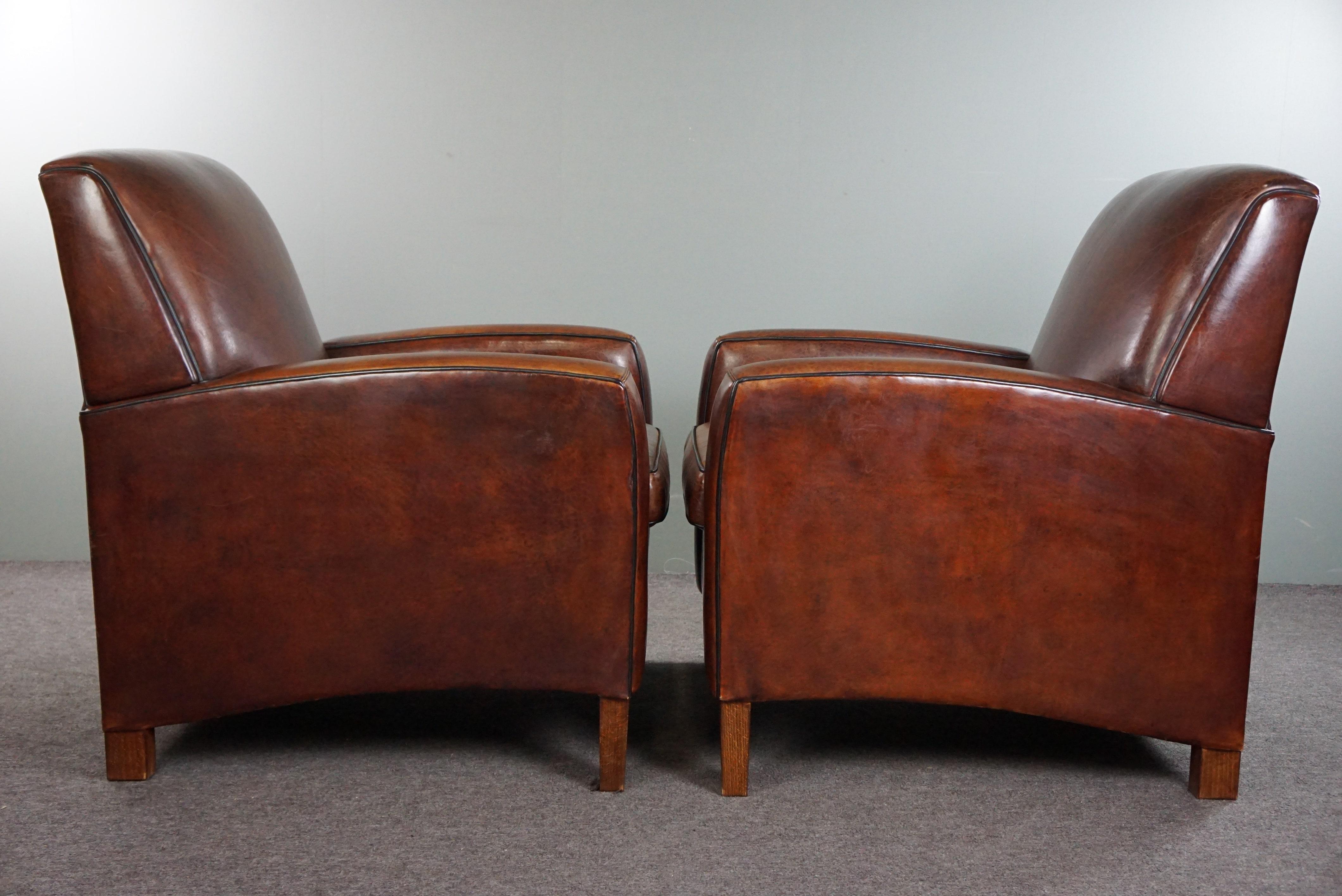 A very beautiful set of 2 Art Deco design armchairs in sheep leather In Good Condition For Sale In Harderwijk, NL