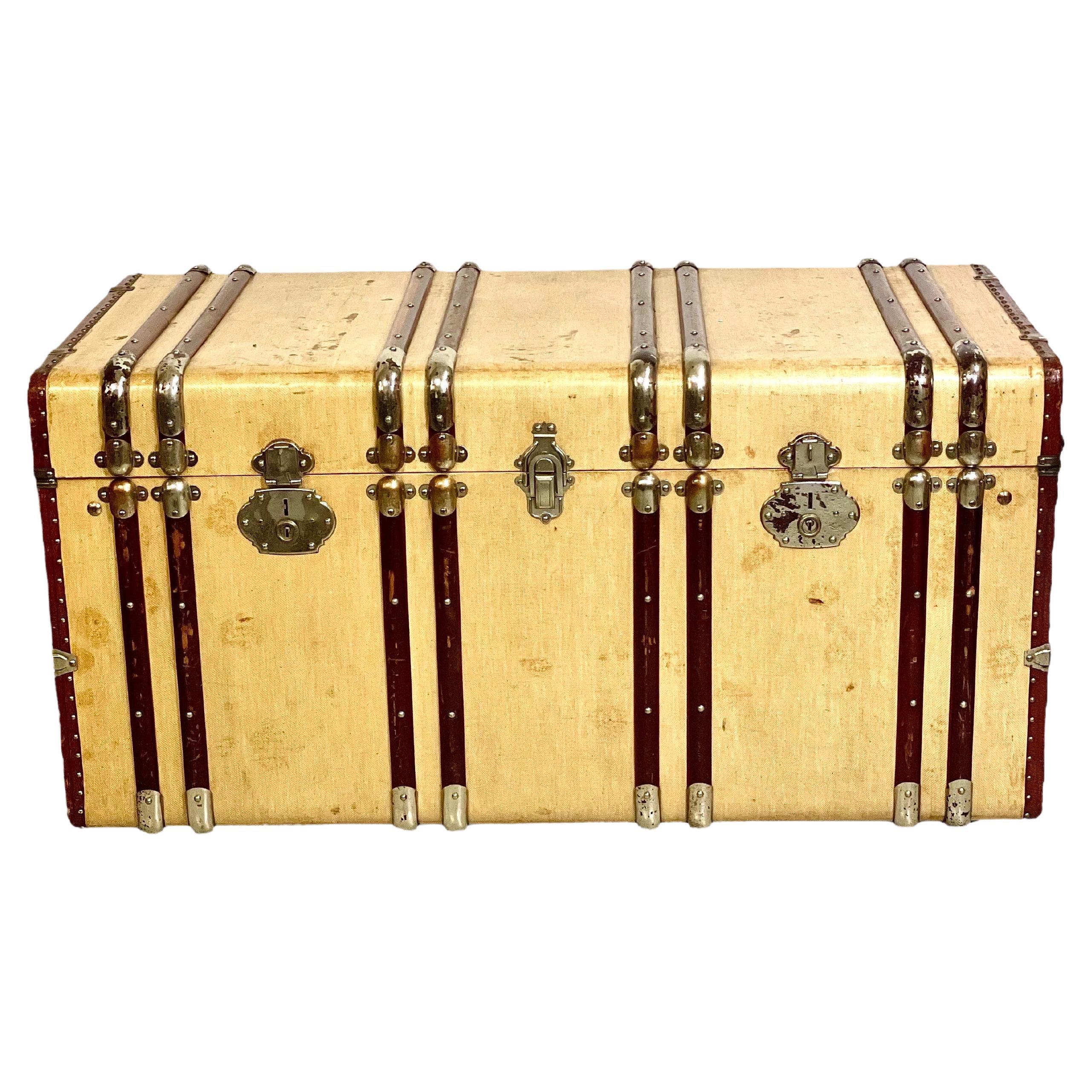 French Vintage Steamer Trunk in Canvas Covered Wood For Sale