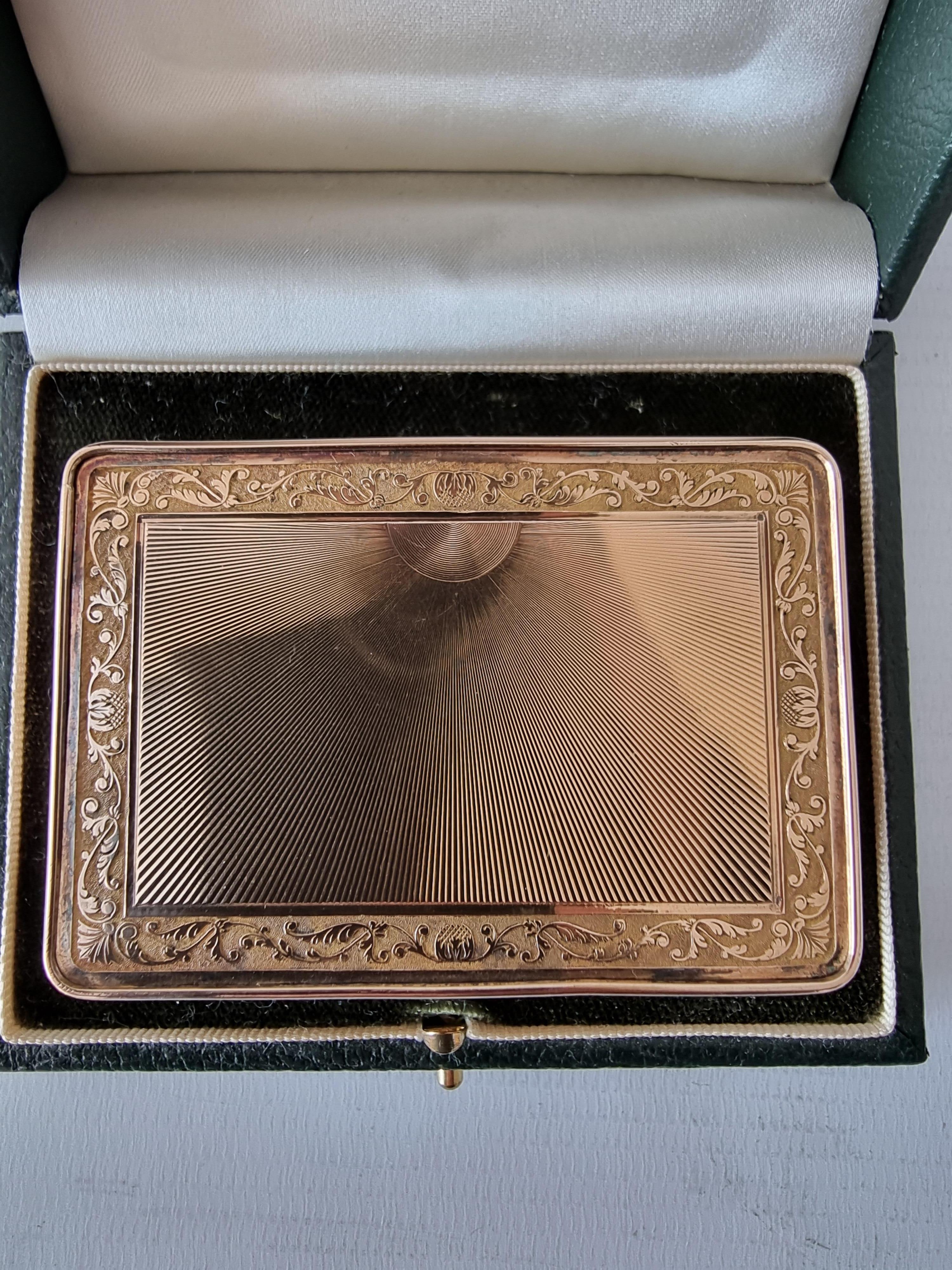 A very early 19th century and fine engine turned silver gilt musical snuffbox. The case stamped F.M. and with early 19th century Swiss export marks and European import marks. Comb bar stamped C.Z bedplate C6. Serial number 147. The cylinder movement