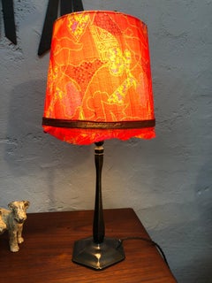 Very Elegant Antique Art Deco Table Lamp in Cast Bronze