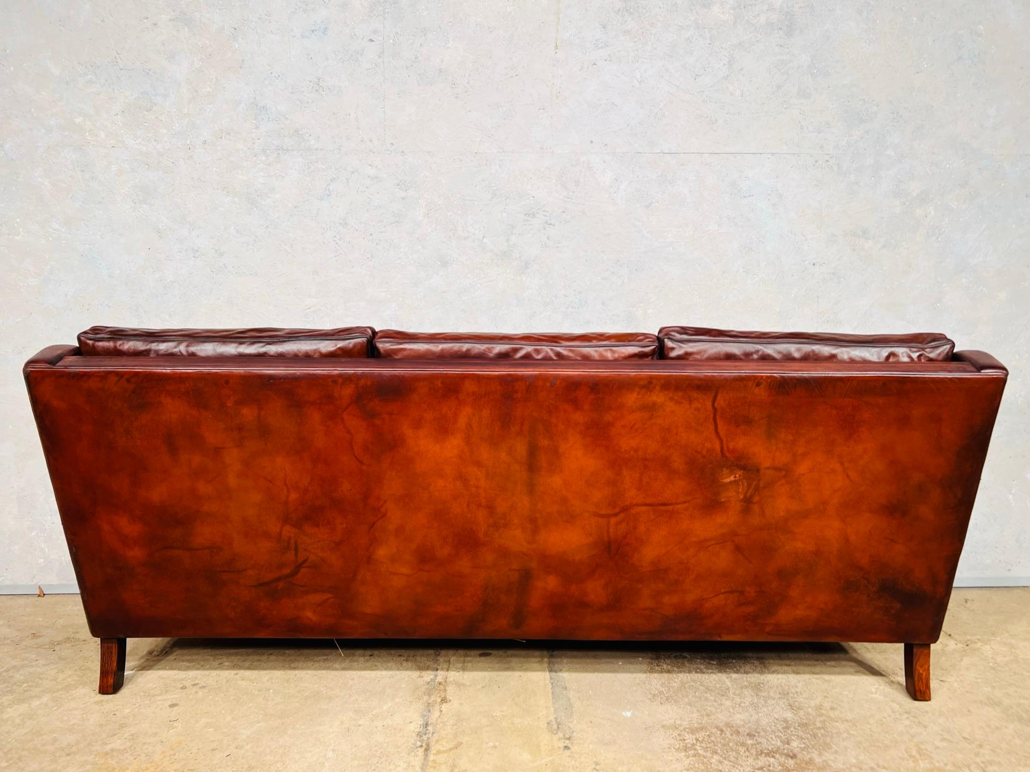 Very Elegant Vintage 1970s Danish 3 Seater Tan Leather Sofa Rosewood Legs For Sale 6