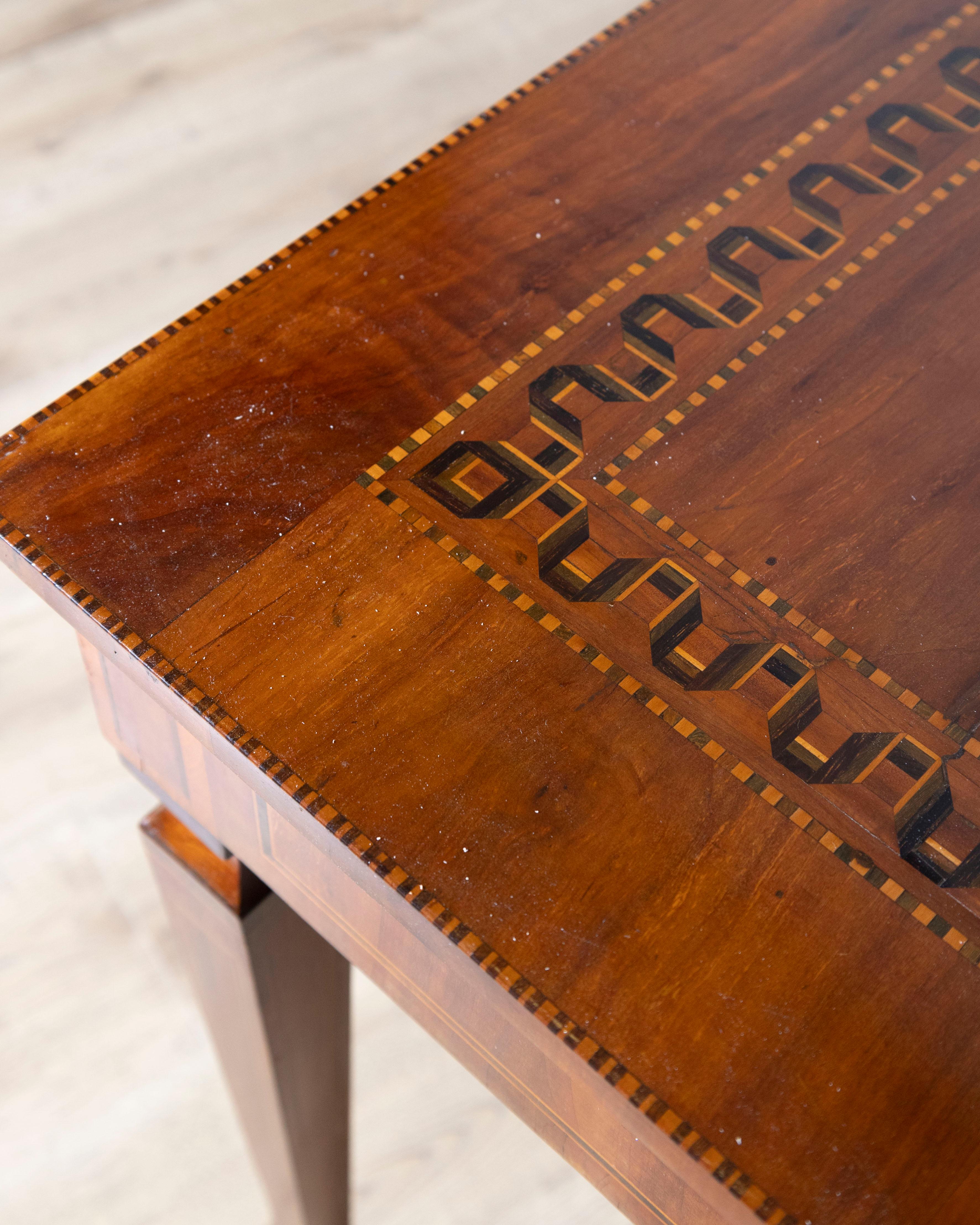 A very elegant walnut table/desk with a central drawer For Sale 4