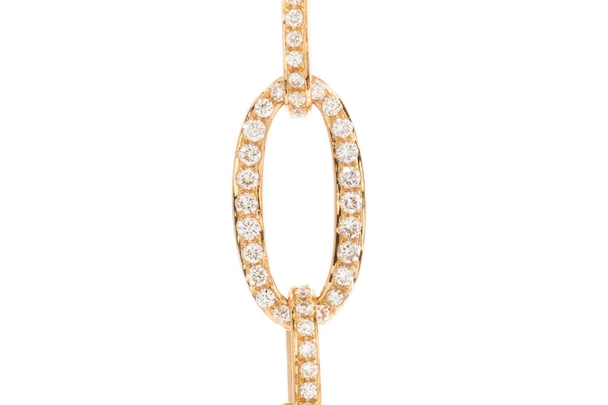 Contemporary A very fine 18k Rose Gold Pendant w/ 340 Diamonds For Sale