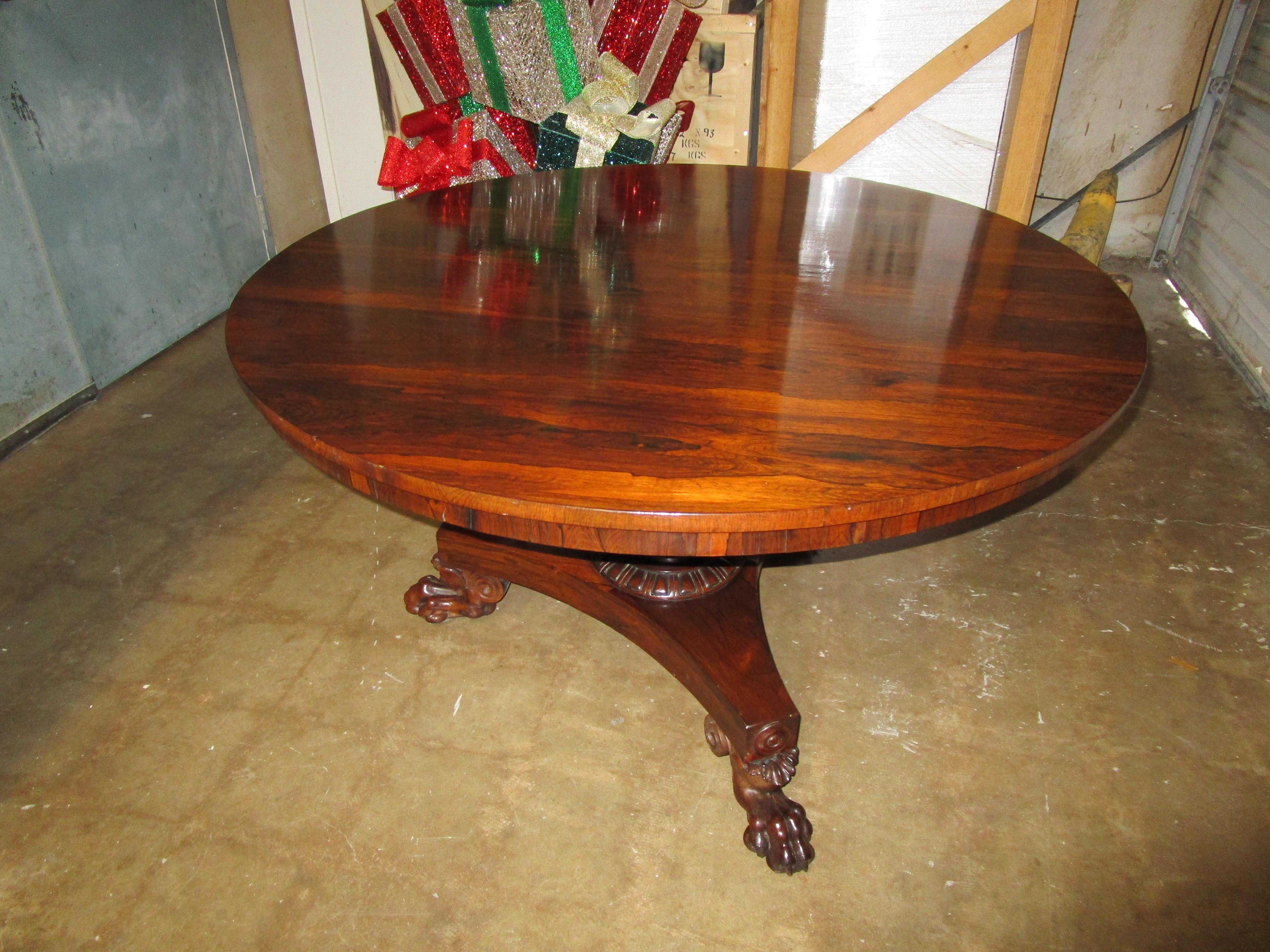 Very Fine 19th Century English Regency Rosewood Center Hall Table In Good Condition For Sale In Dallas, TX
