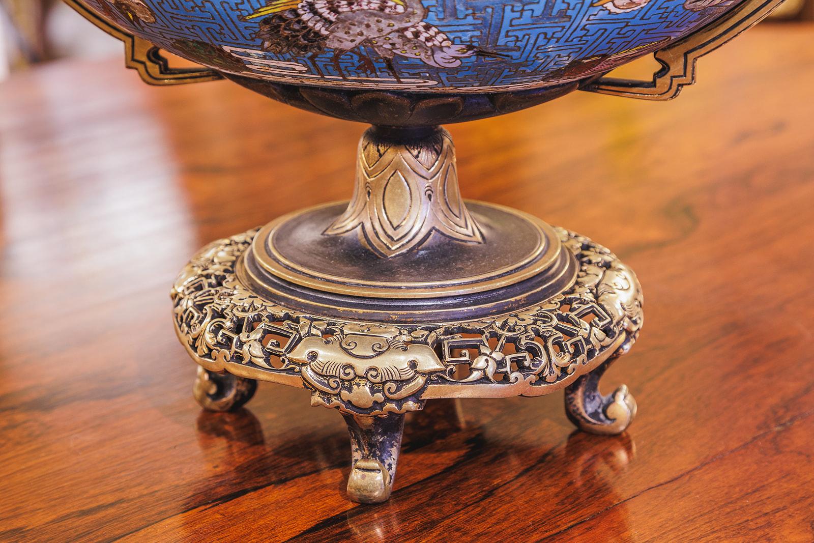 Chinese Export A very fine 19th century French Cloissone 11and gilt bronze centerpiece For Sale