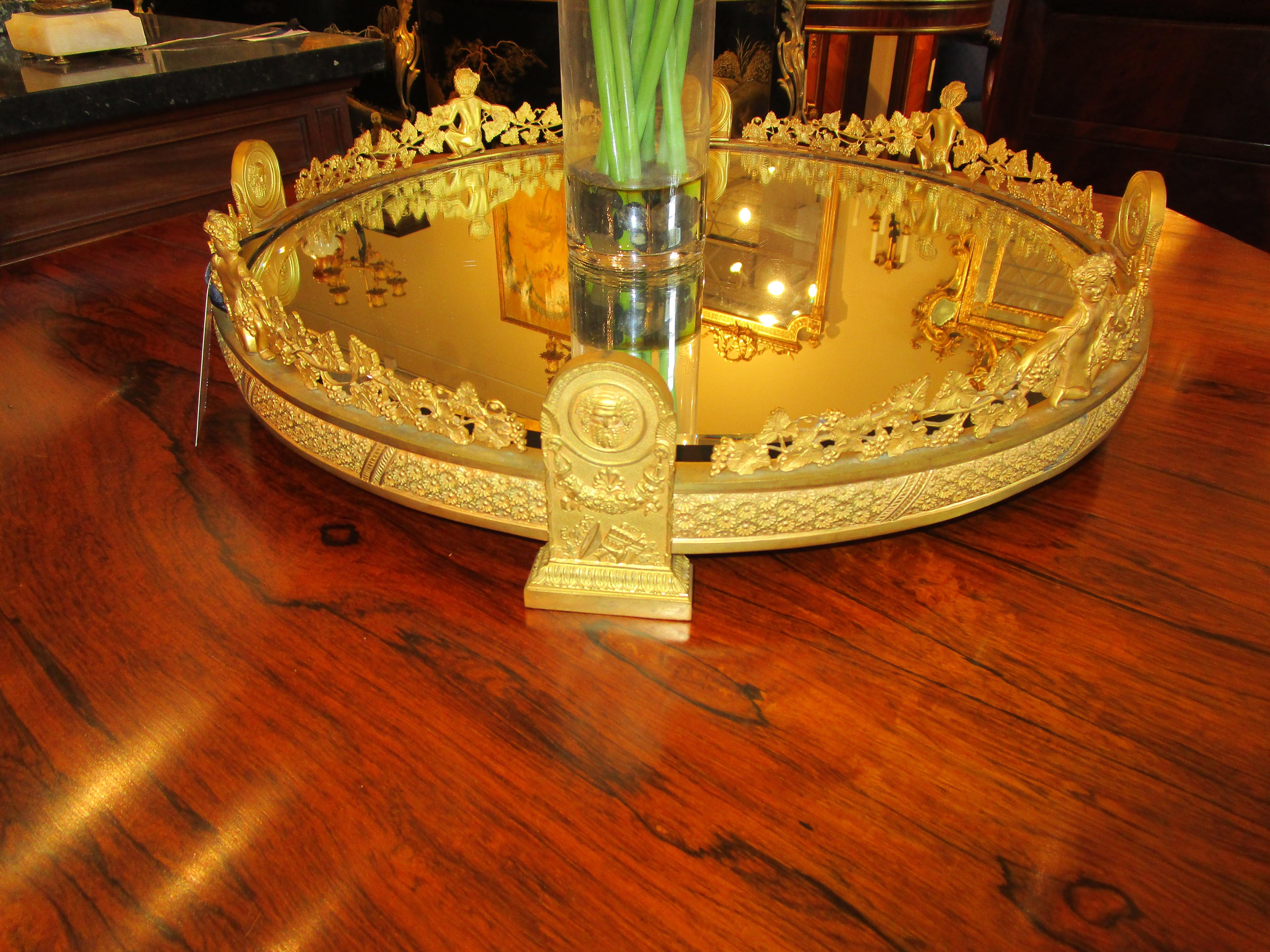 Gilt A very fine 19th century French gilt bronze mirrored plateau For Sale