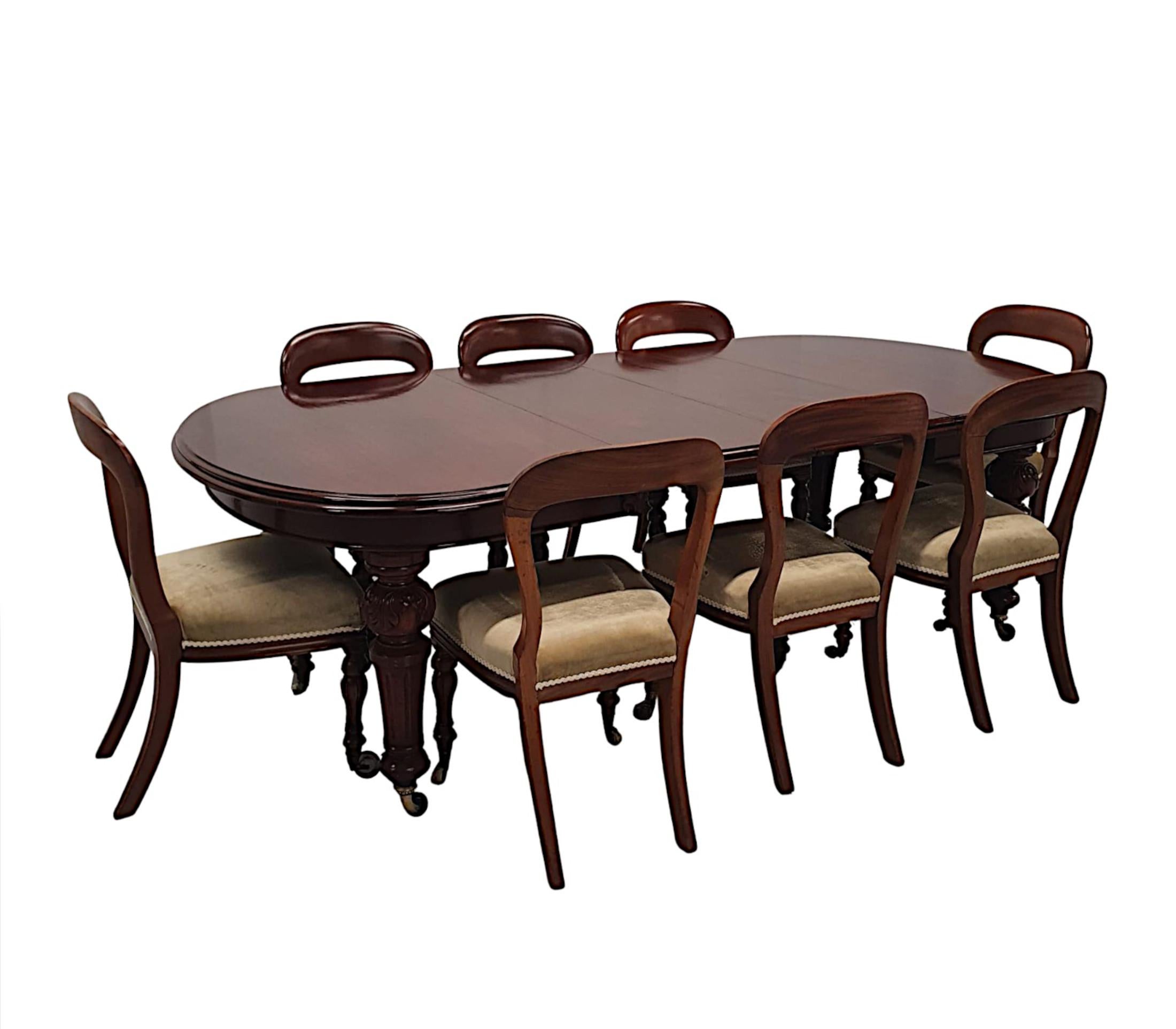 Très bel ensemble irlandais de douze chaises de salle à manger du 19ème siècle par Strahan de Dublin en vente 3