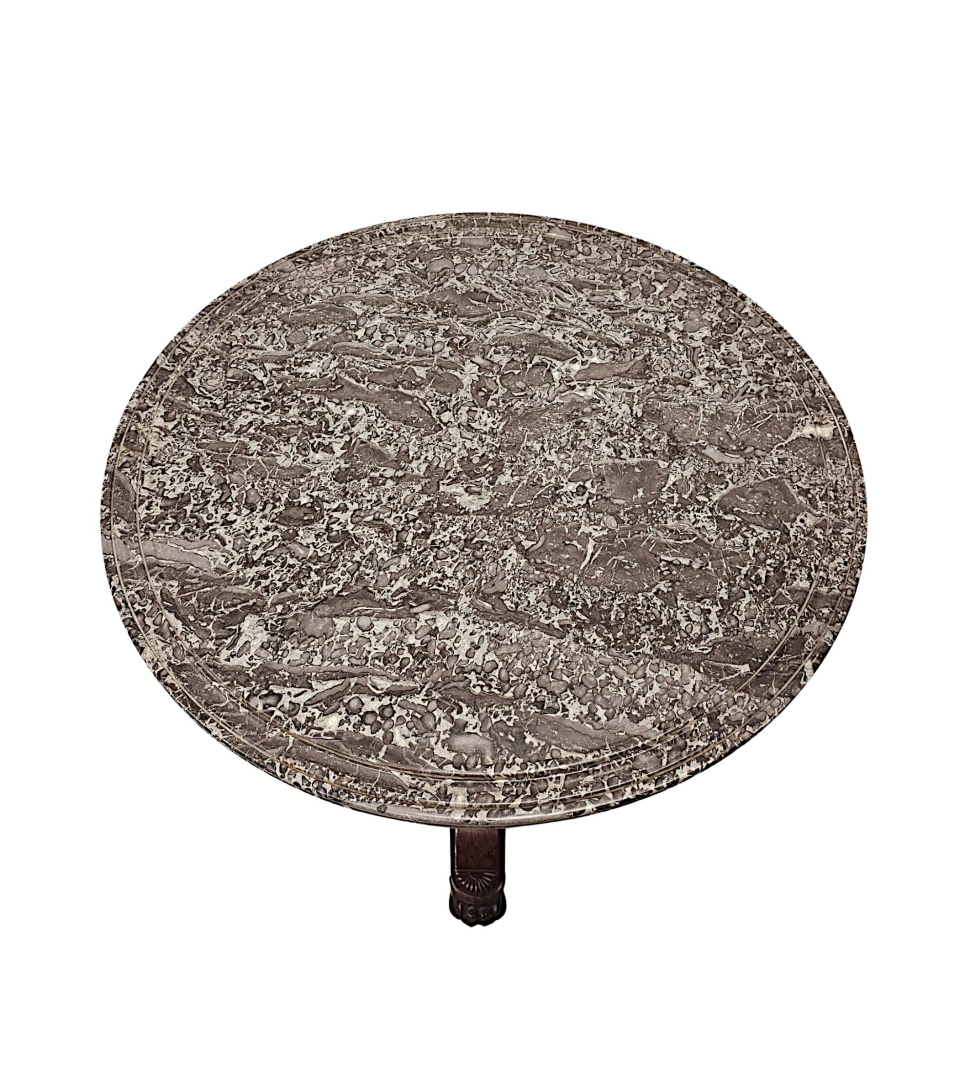 XIXe siècle Très belle table centrale du 19ème siècle surmontée de marbre en vente