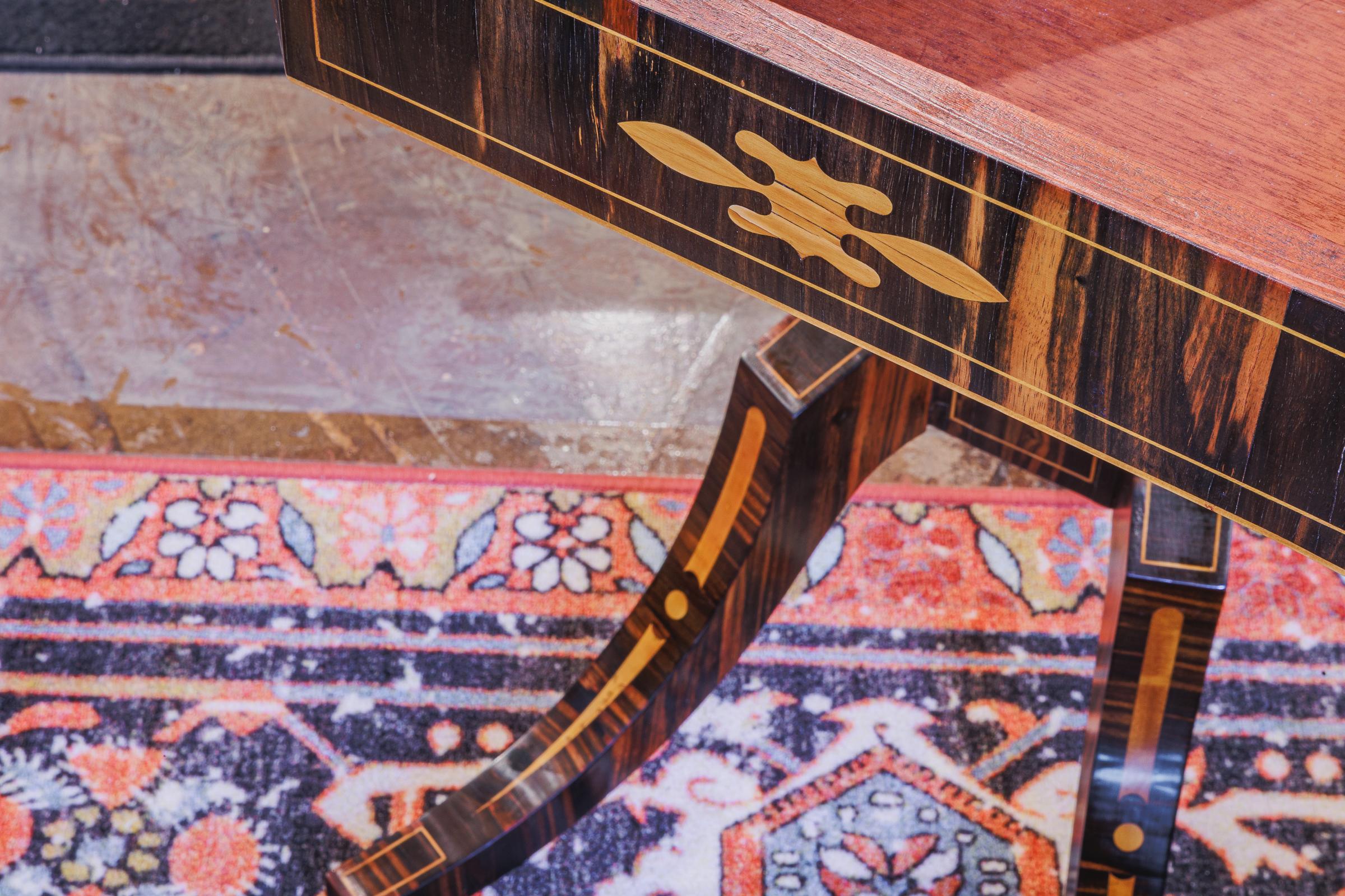 Very Fine 19th Century Regency Calamander and Inlaid Game Table 1