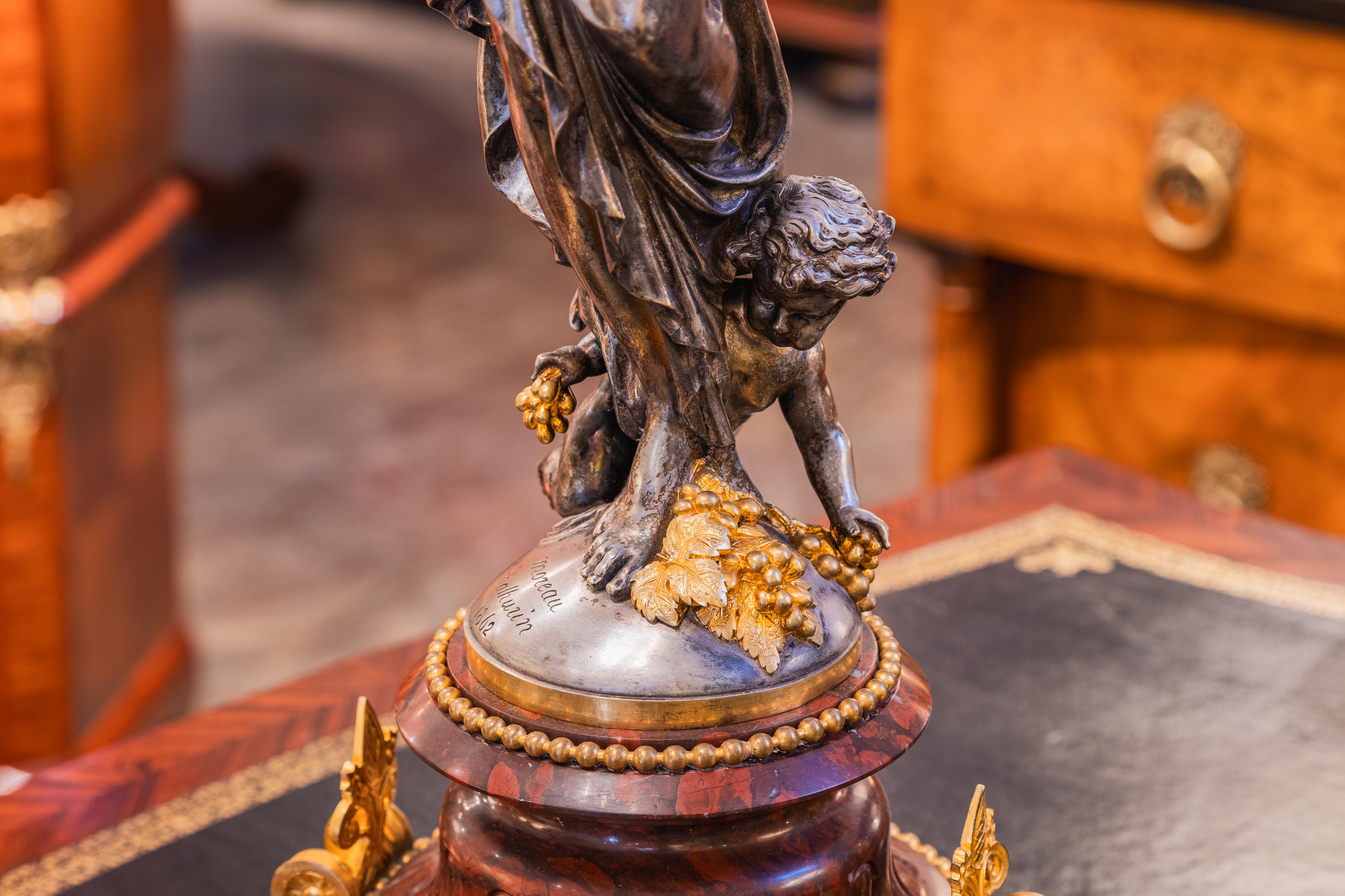 French A very fine 19th century silvered bronze and gilt bronze centerpiece by Moreau For Sale