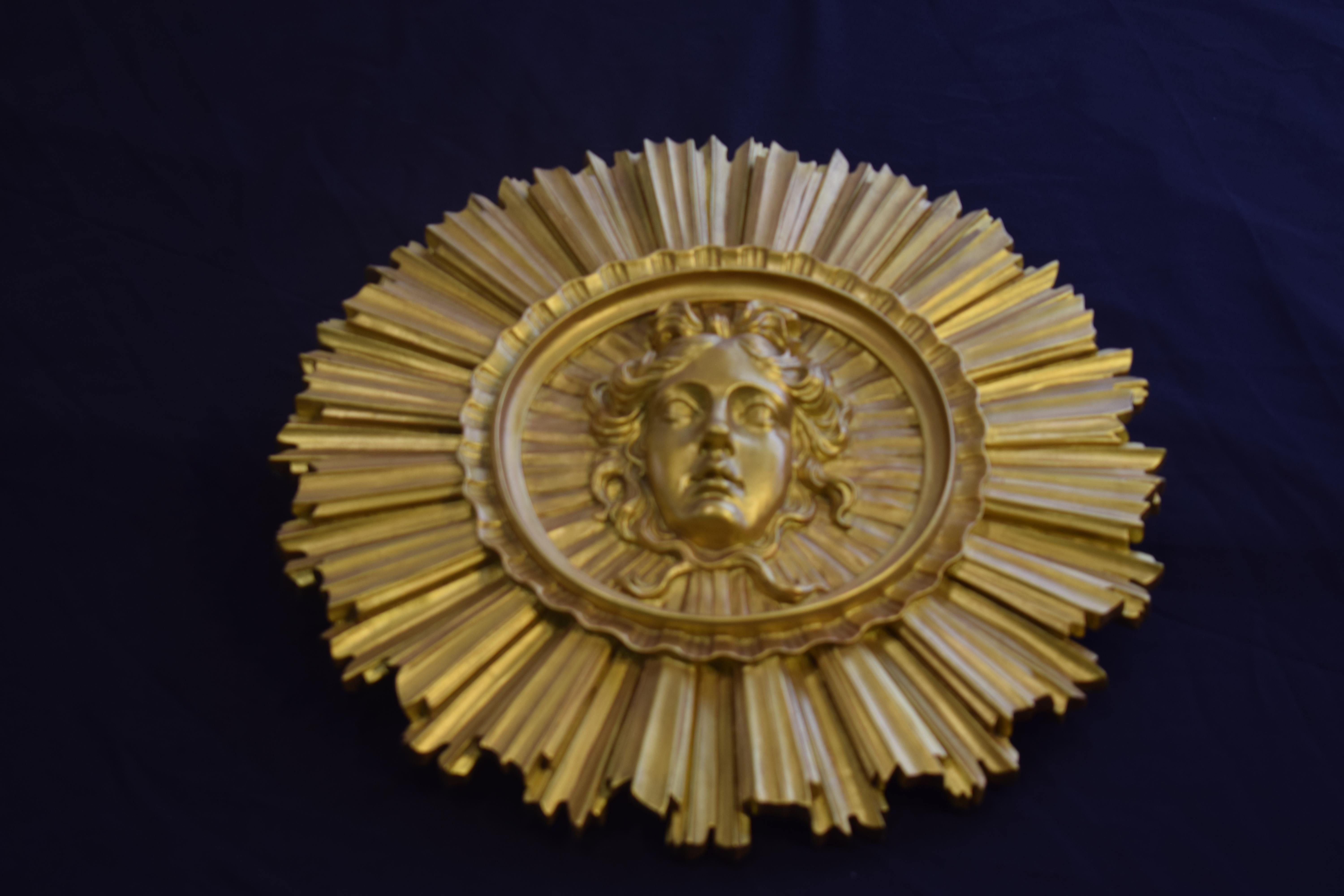 Colgante o empotrable dorado muy fino y muy decorativo en venta 1