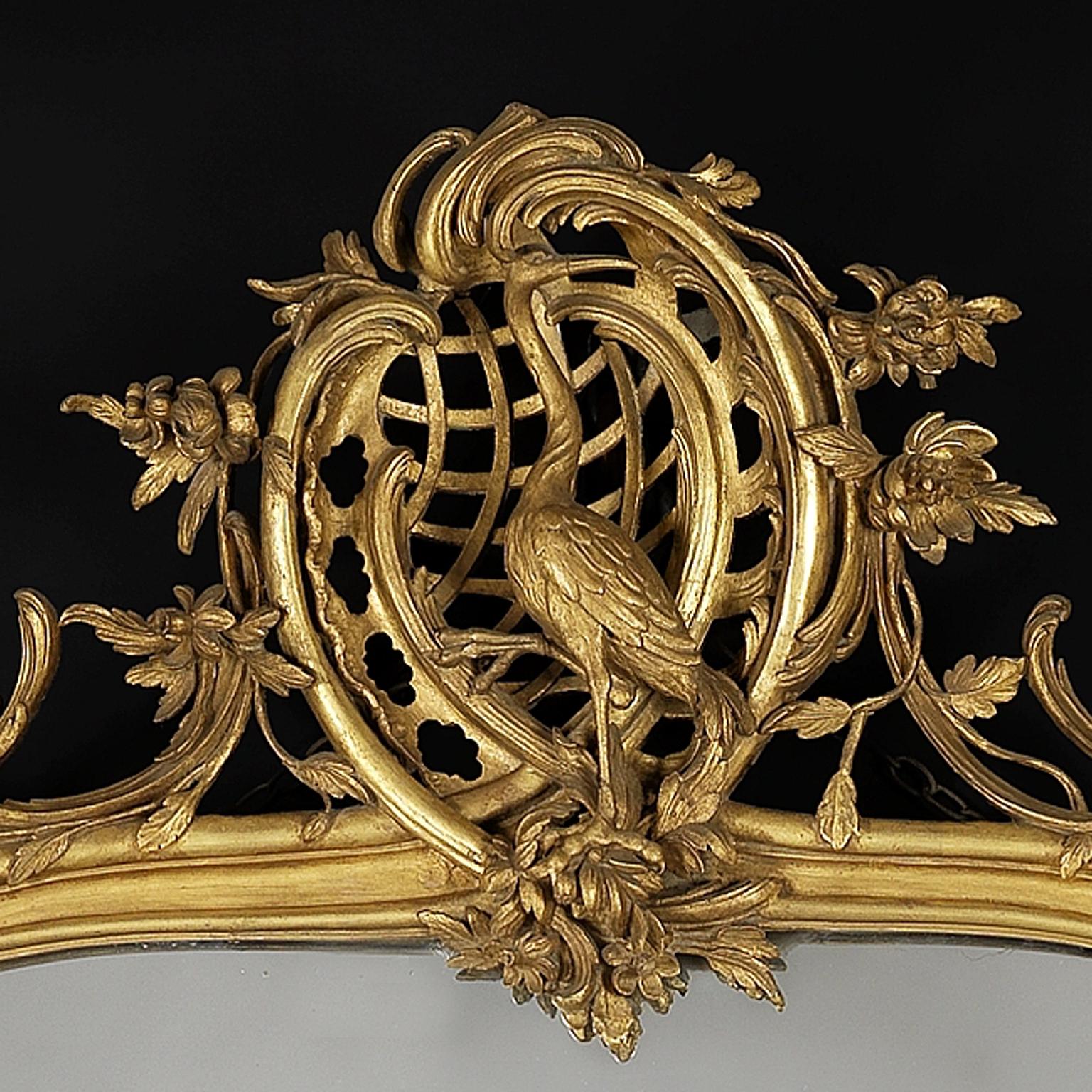 Allemand Très beau miroir en bois doré sculpté, datant d'environ 1860 en vente