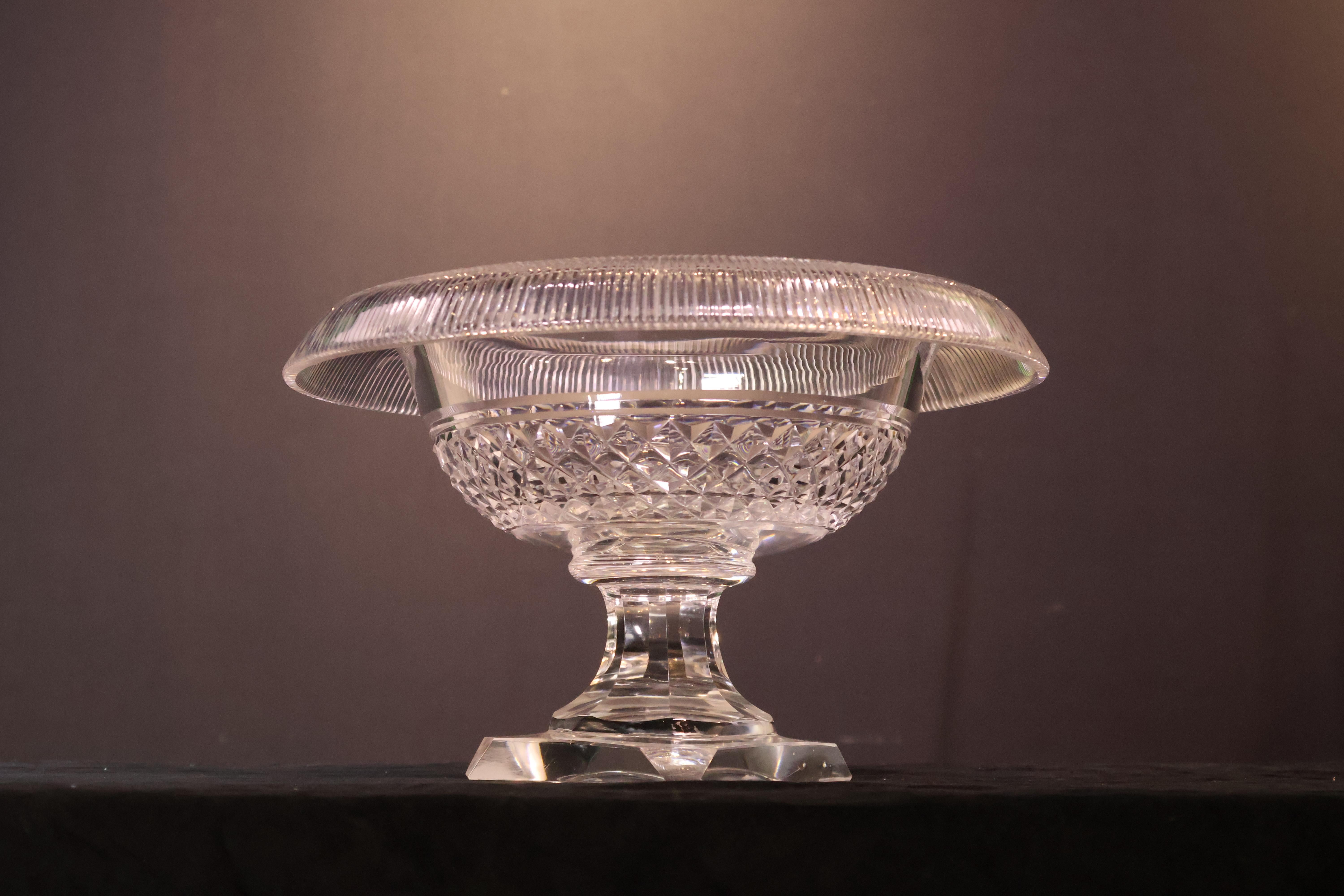 A Very Fine Cut Crystal Centerpiece by Baccarat. France, circa 1910.
Diameter 13