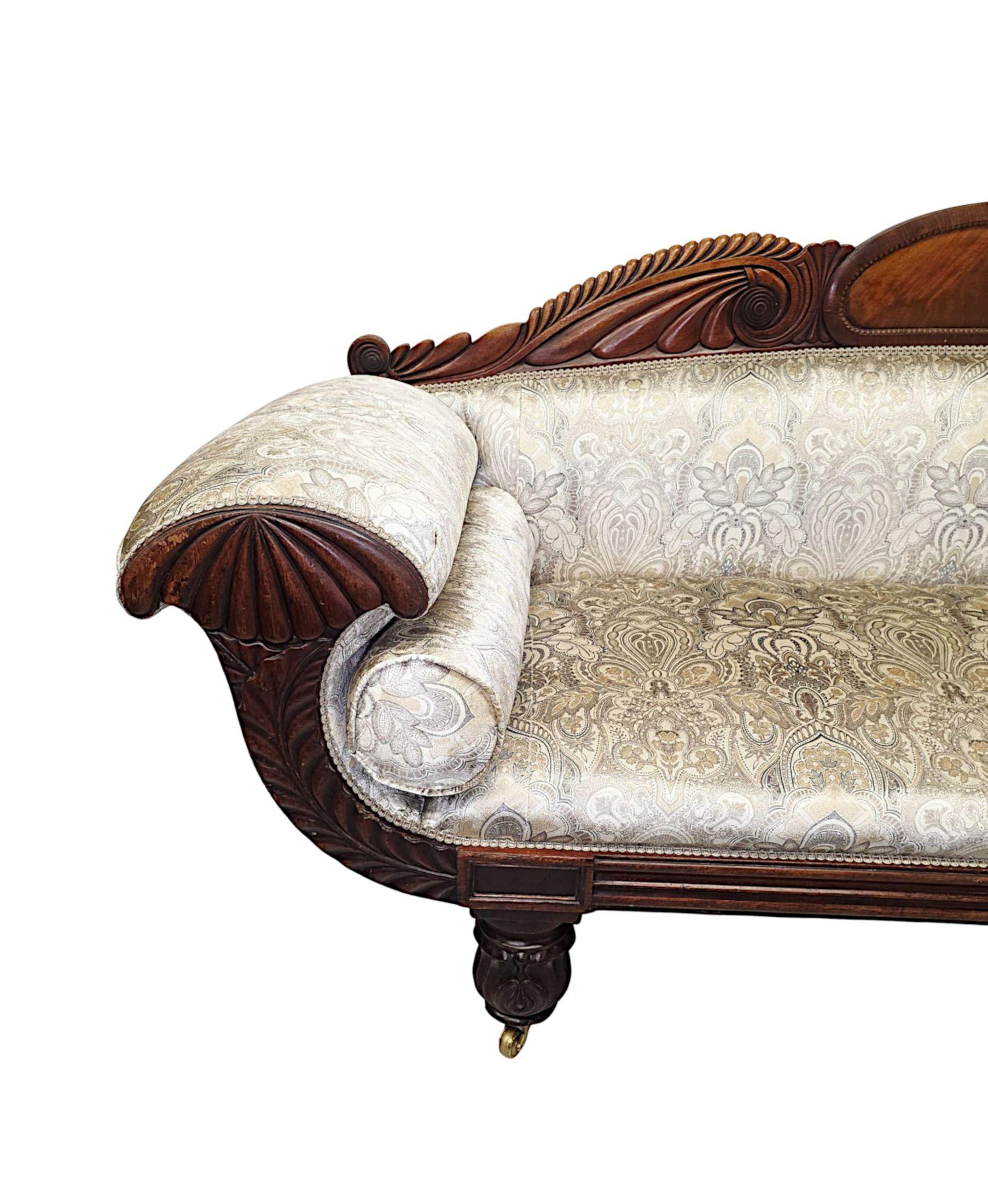 A Very Fine Early 19th Century Irish William IV Double Ended Sofa In Good Condition For Sale In Dublin, IE