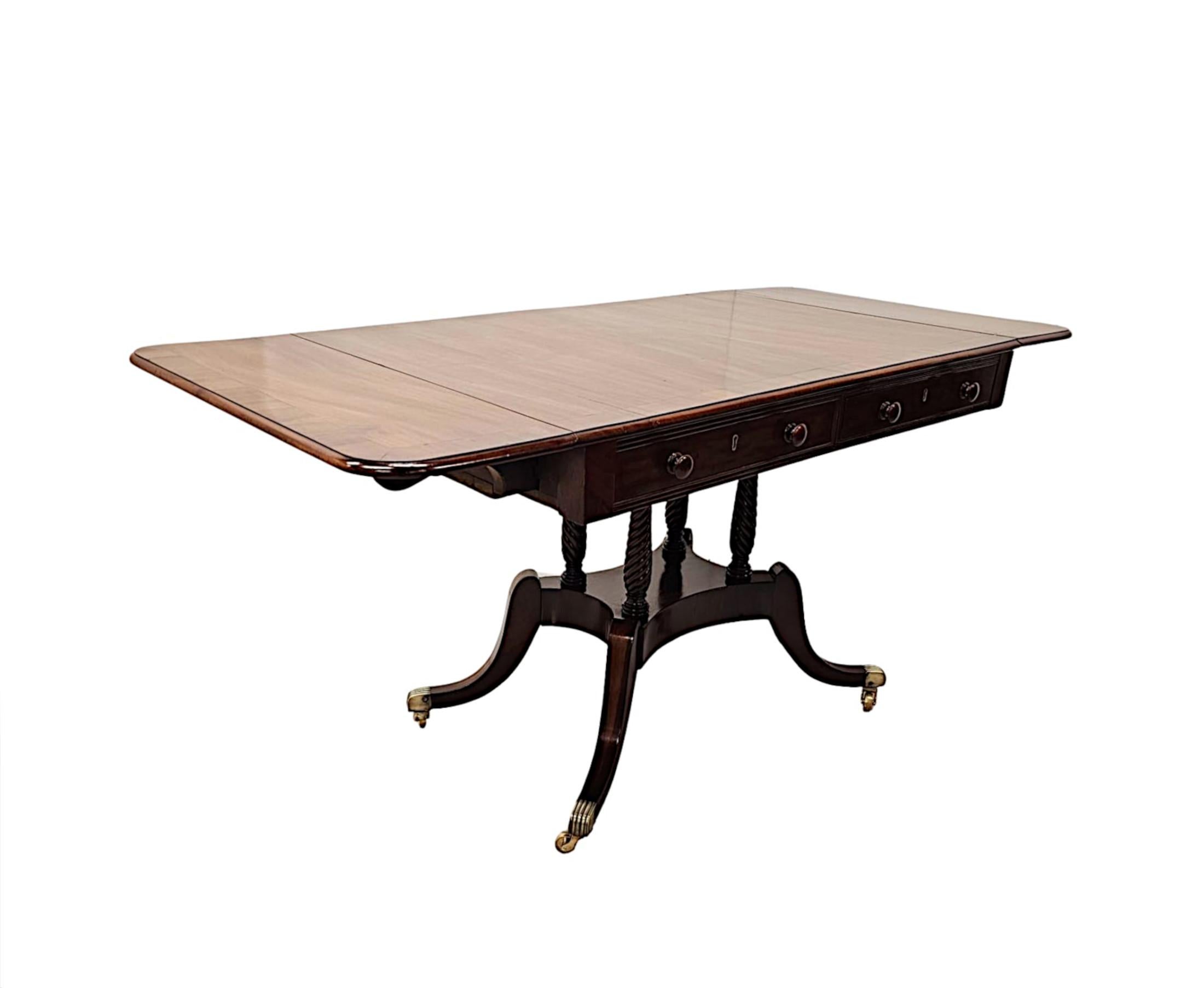 Une très belle table de canapé Regency du début du 19ème siècle en vente 1