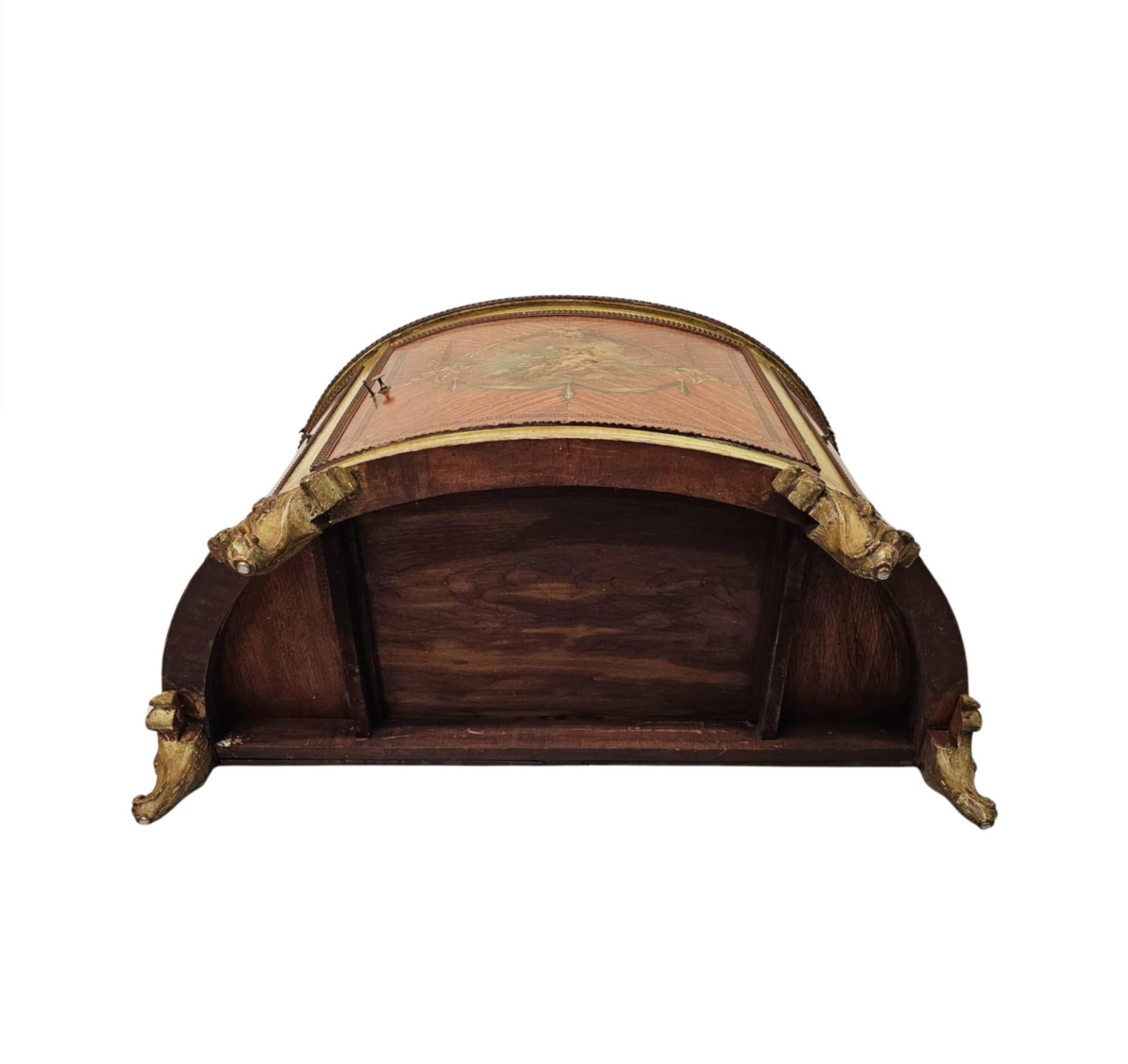 Très beau meuble d'appoint Demilune du début du 20e siècle en vente 4