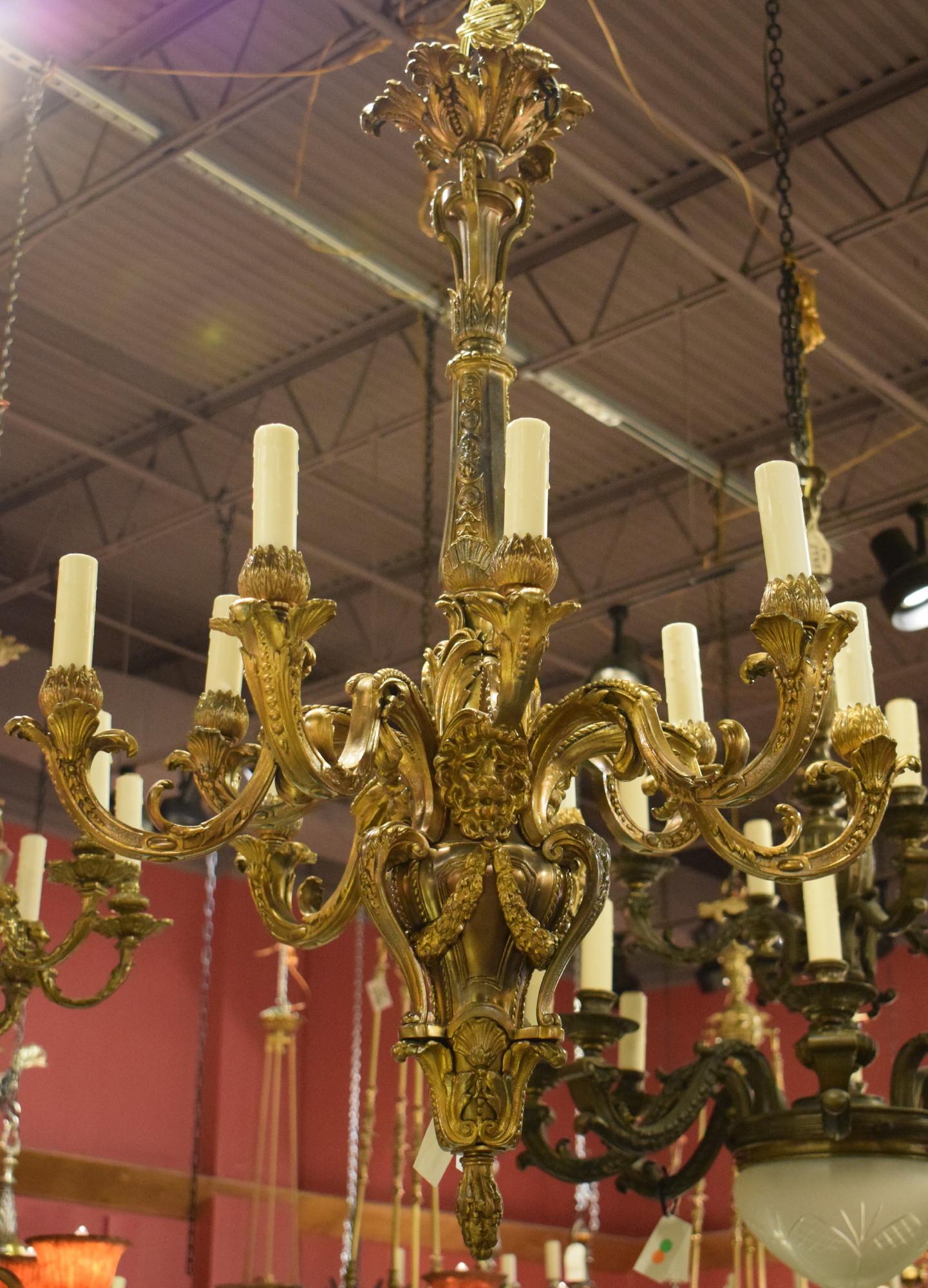 A very fine & elegant gilt bronze chandelier. Superb chasing. France, circa 1900.
Dimensions: Height 40