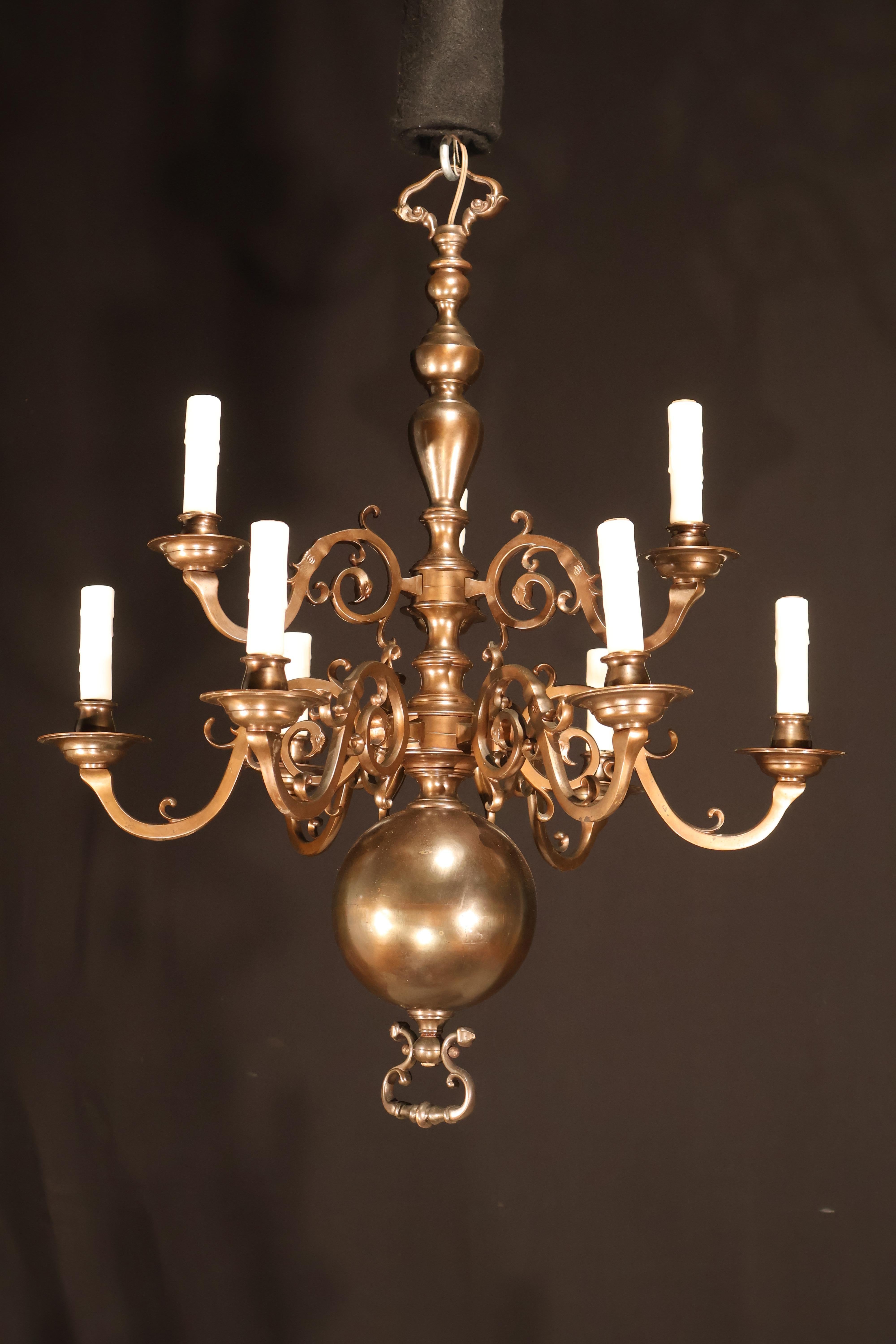 Un très beau lustre anglais en vente 3