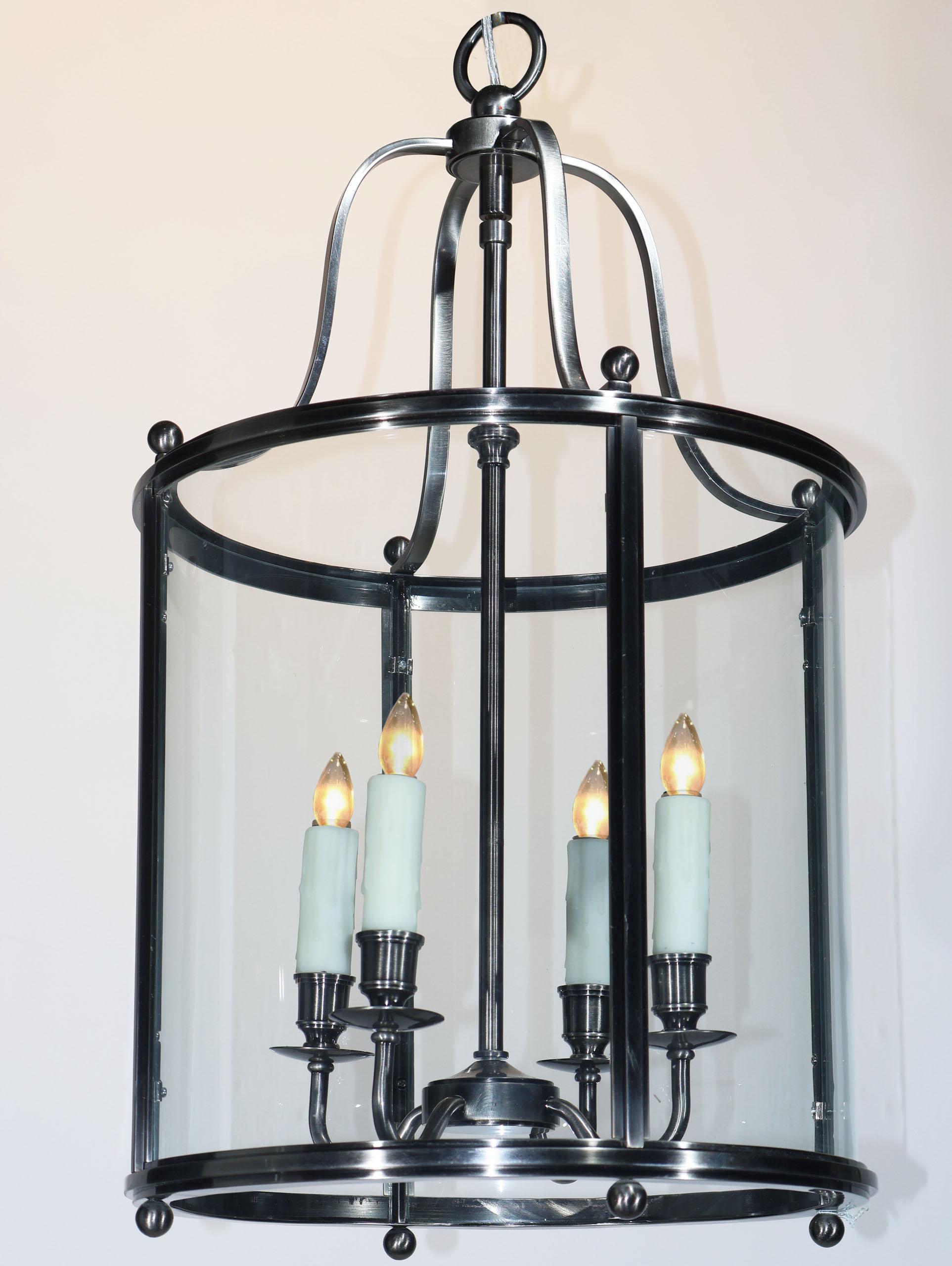 Très belle lanterne moderne à quatre lumières en vente 1
