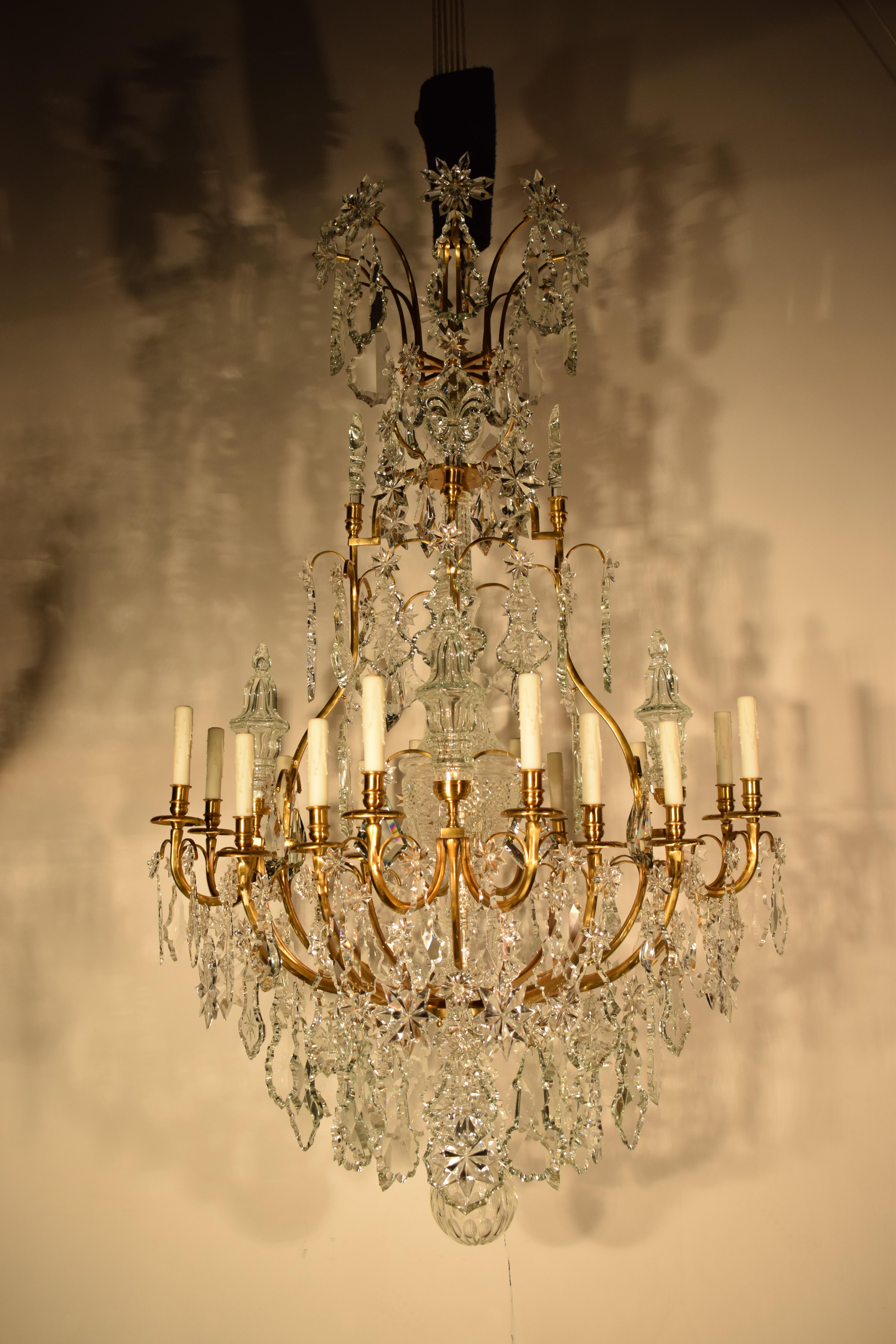 Very Fine Gilt Bronze & Crystal Chandelier by Baccarat For Sale 11
