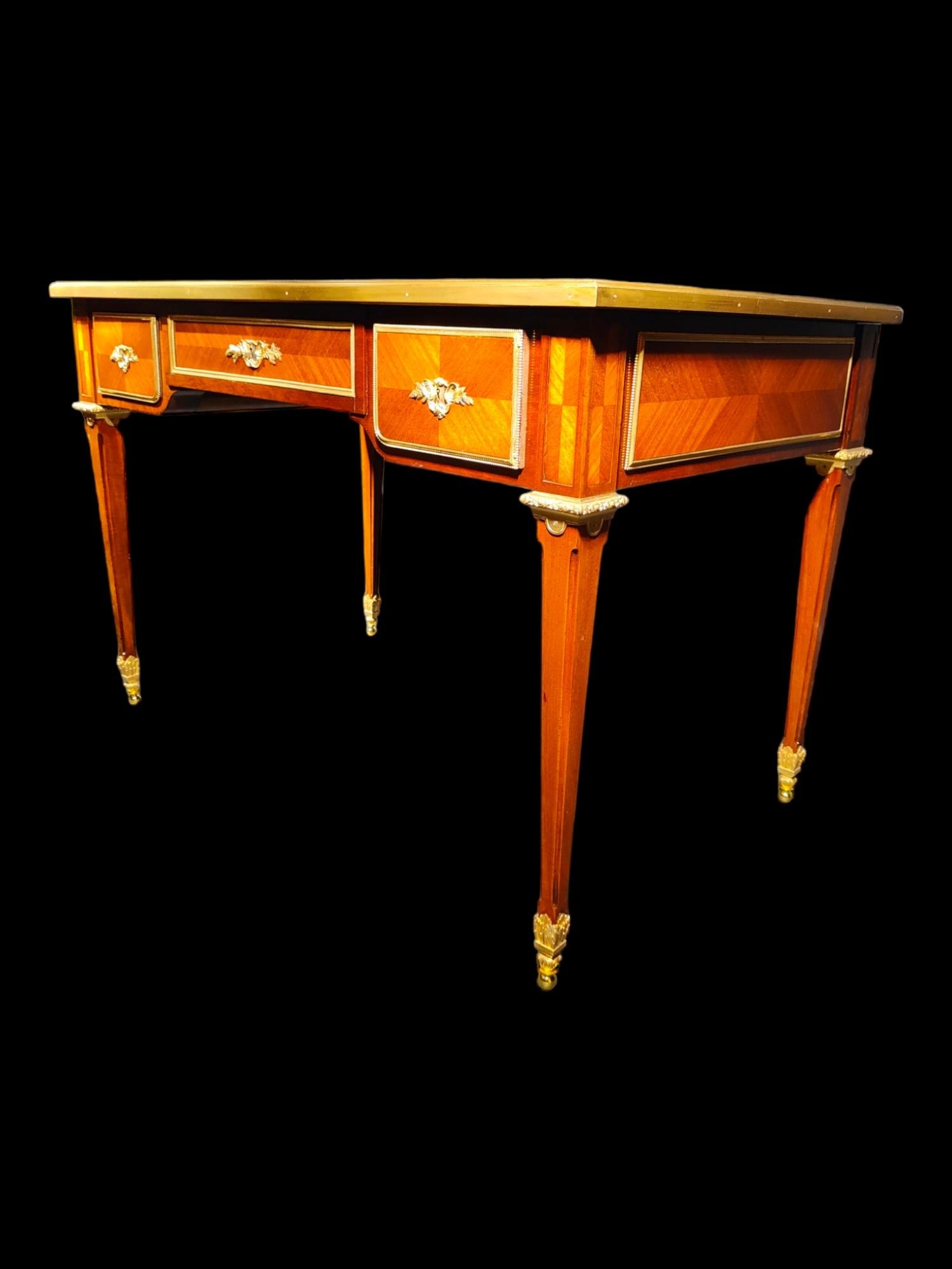 Very Fine Gilt Bronze Mounted Tulipwood and Amaranth Desk by L. Cueunieres For Sale 2