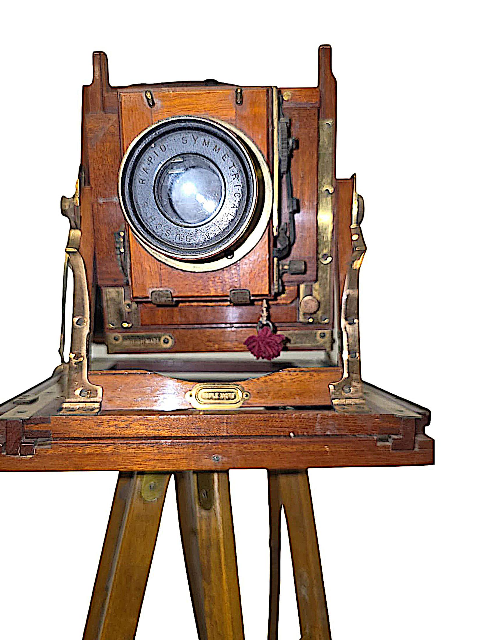 Très bel appareil photo à demi-plaque sur trépied en Oak par Benetfink & Co. Londres en vente 2