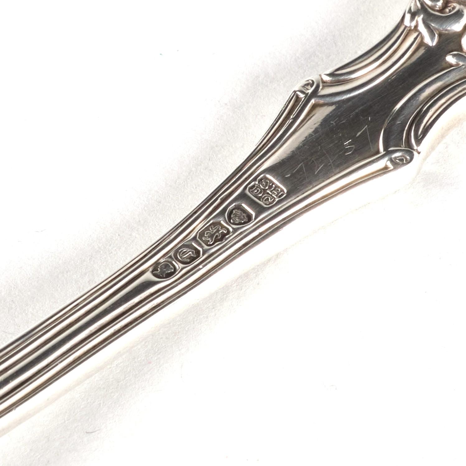 A Very Fine Pair of 19th Century Sterling Silver Sauce Ladles, Hallmarked 1840 For Sale 1