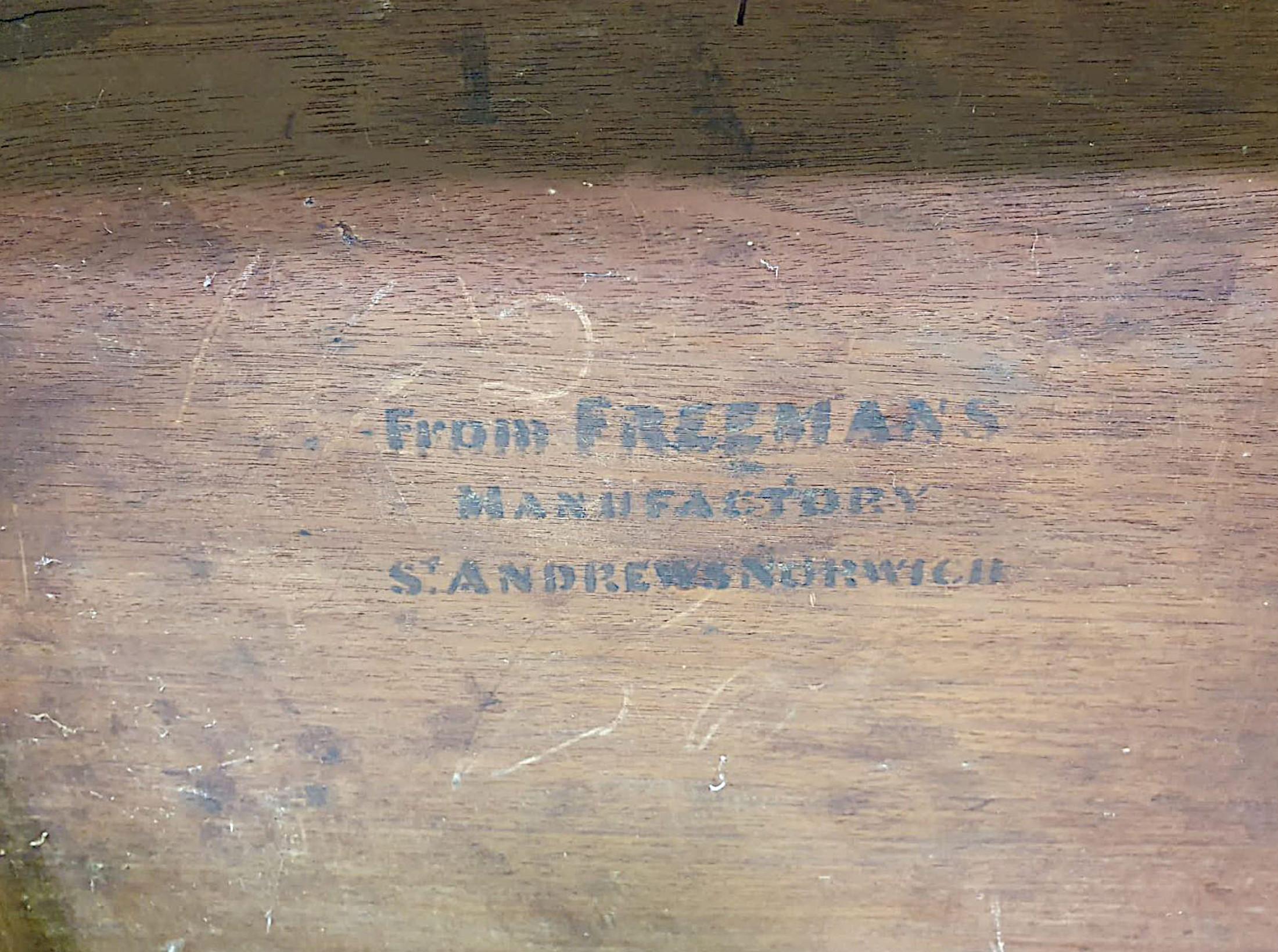 Feines Cellarette mit Intarsien aus dem späten 19. Jahrhundert von Freemans aus Norwich im Angebot 1