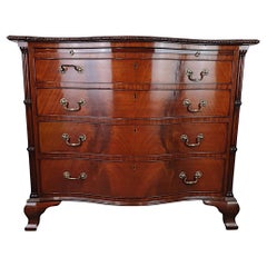 Very Fine Late 19th Century Serpentine Chest of Drawers by Waring and Gillow