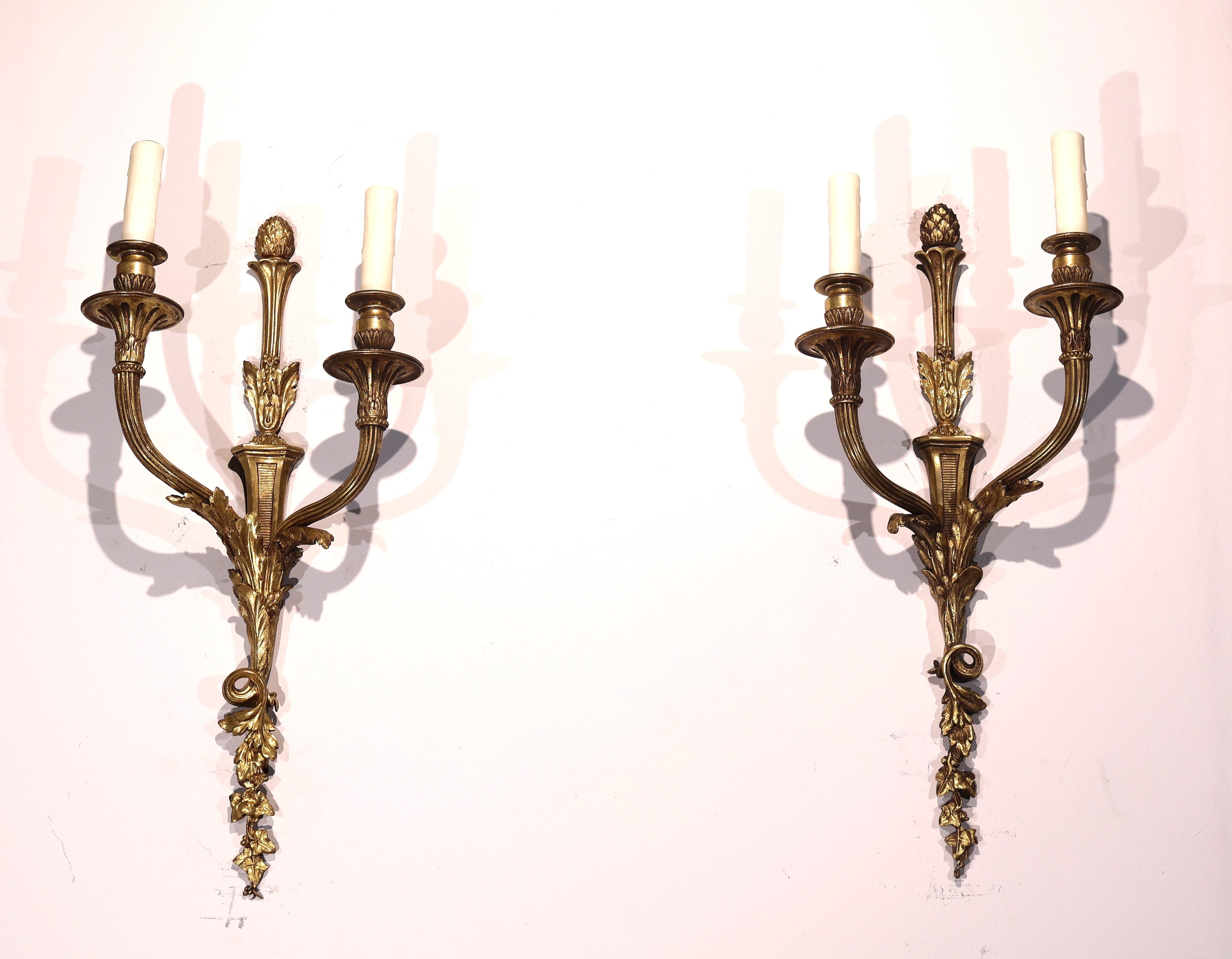 A Very Fine Pair of Gilt Bronze Wall Sconces For Sale 1